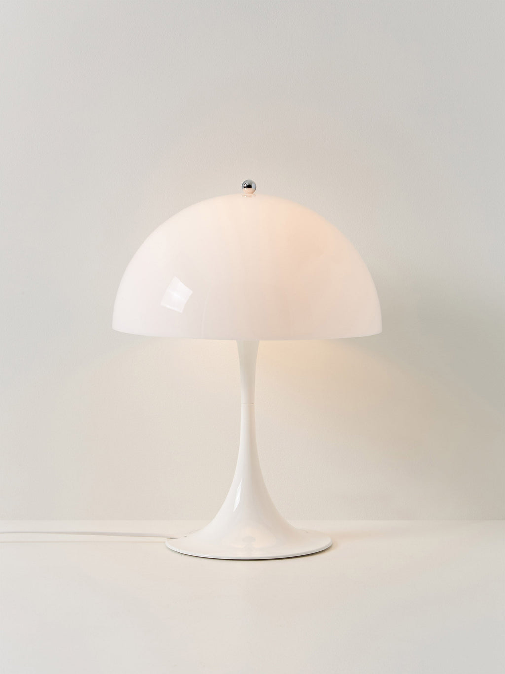 Lampe à poser Aslak, design Verner Panton - Verre acrylique blanc