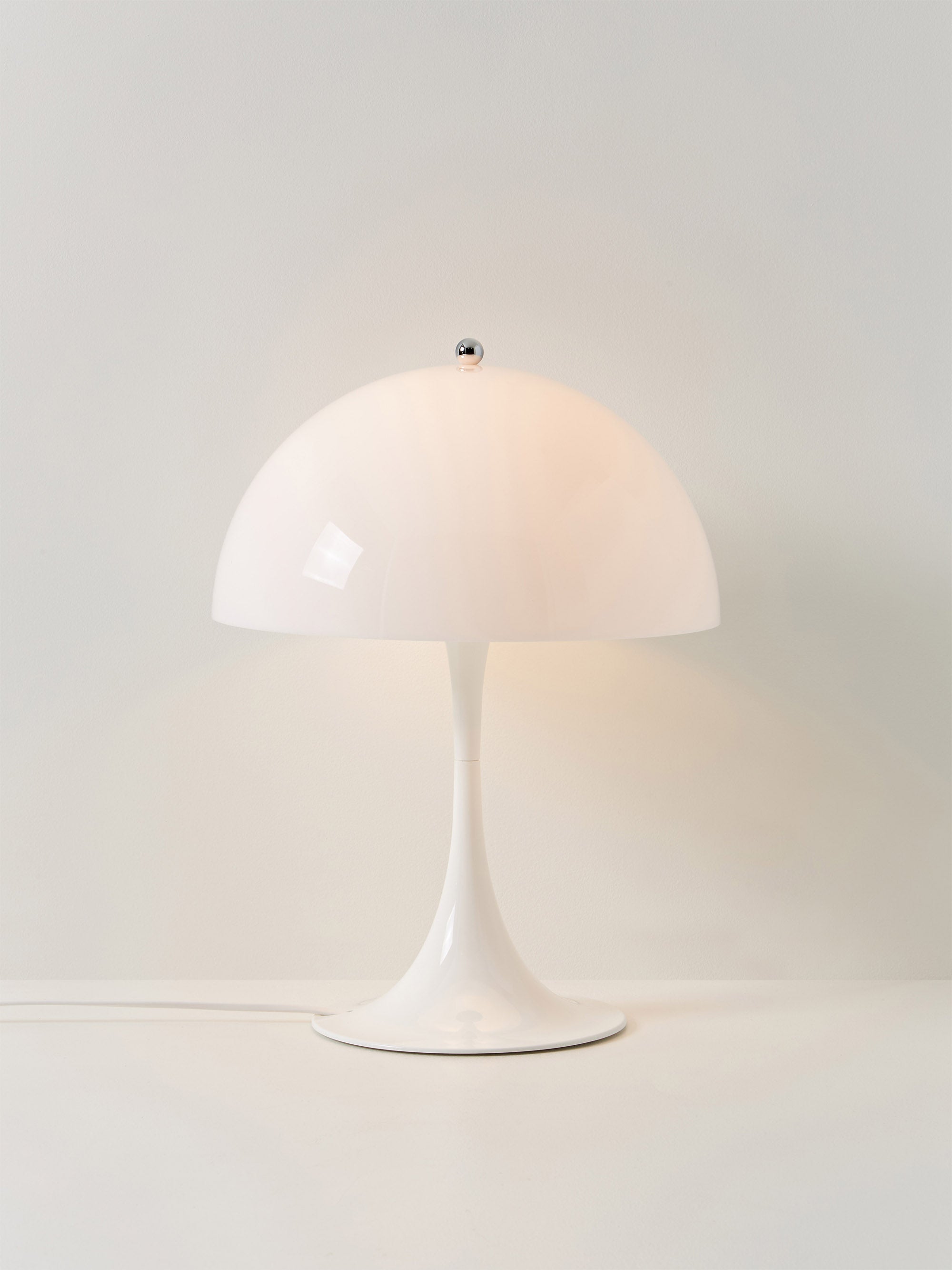 Lampe à poser Aslak, design Verner Panton - Verre acrylique blanc