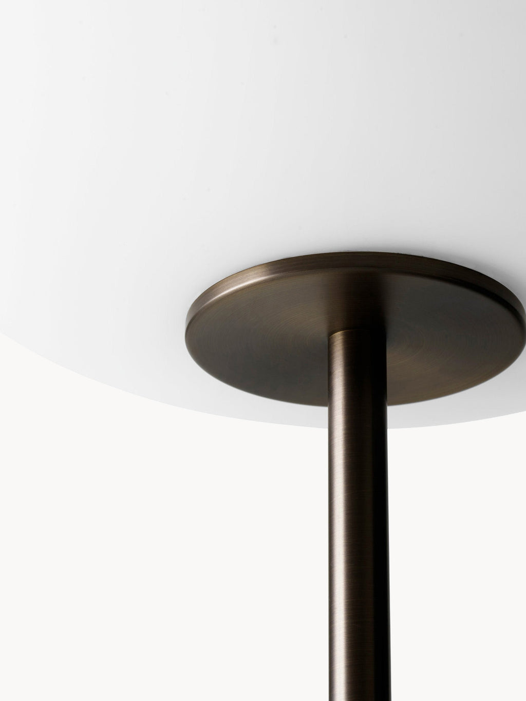 Lampadaire en marbre soufflé bouche Hamish - Blanc, marbre gris, argenté