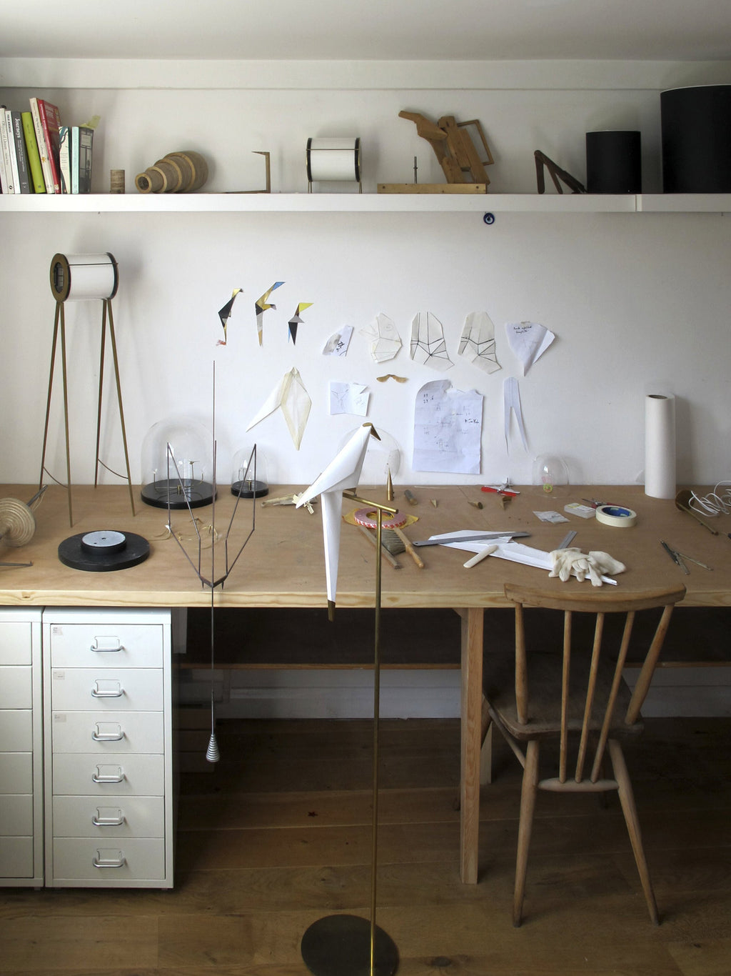 Lampadaire LED Eiko - Blanc, doré