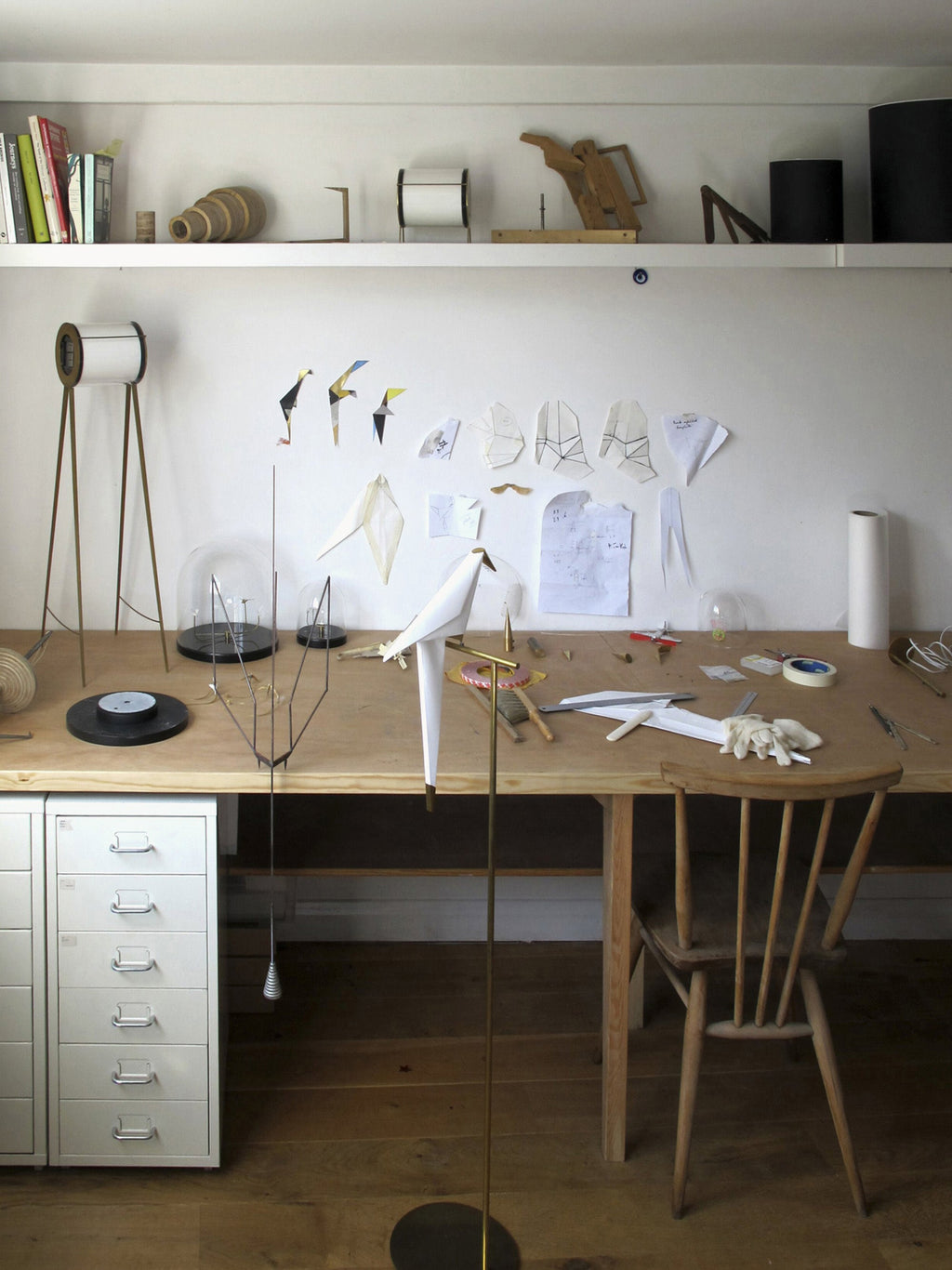 Lampadaire LED Eiko - Blanc, doré