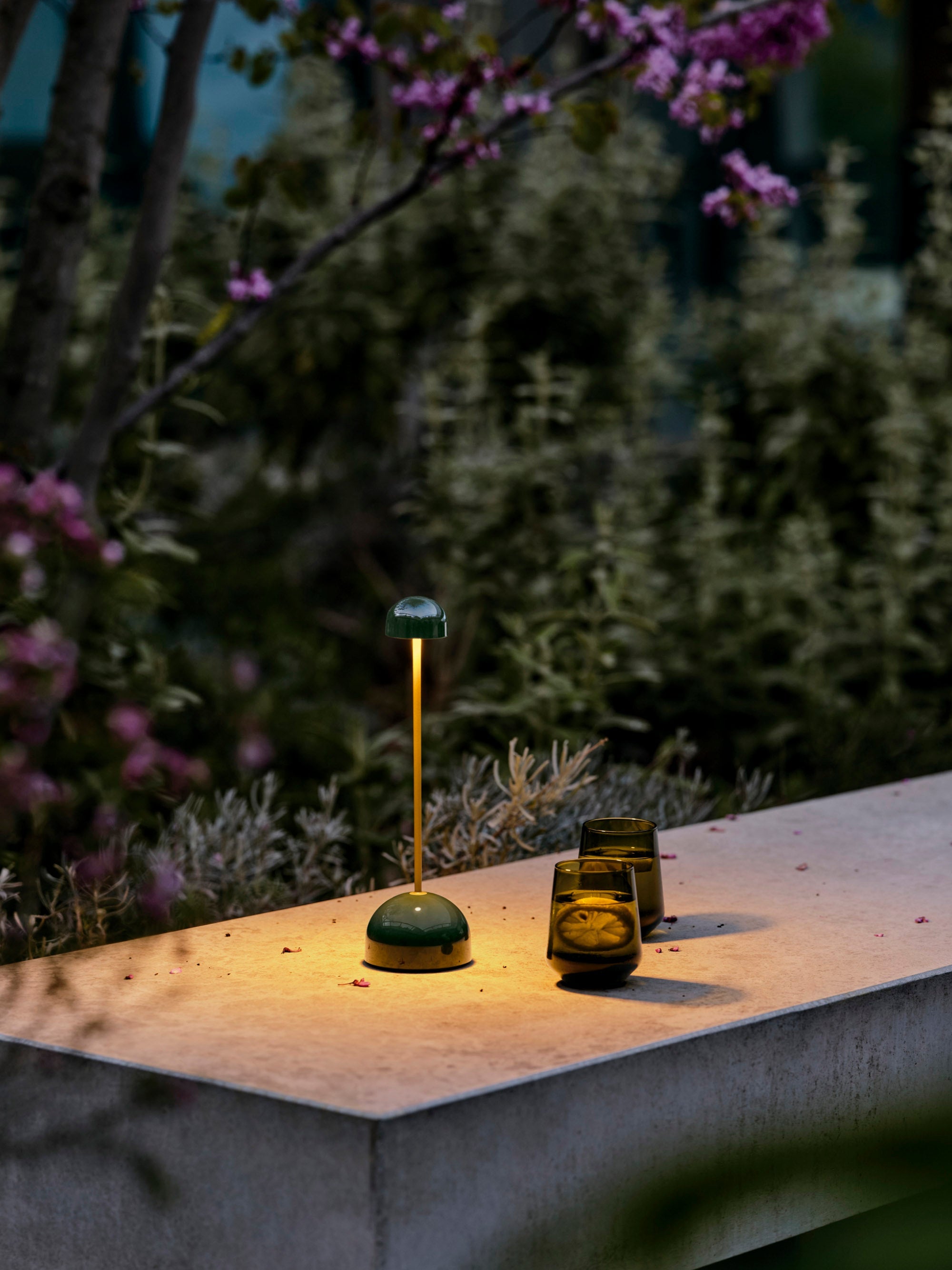 Petite lampe à poser LED Larkin, intensité ajustable - Vert, doré