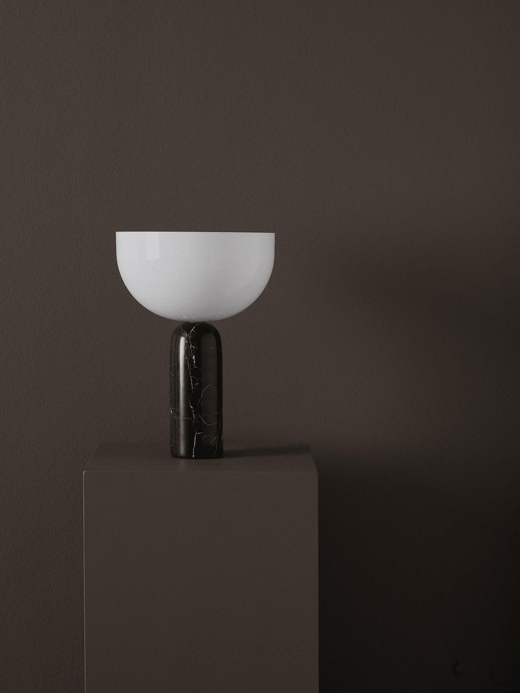 Lampe à poser en marbre Gudvar - Blanc, marbre noir