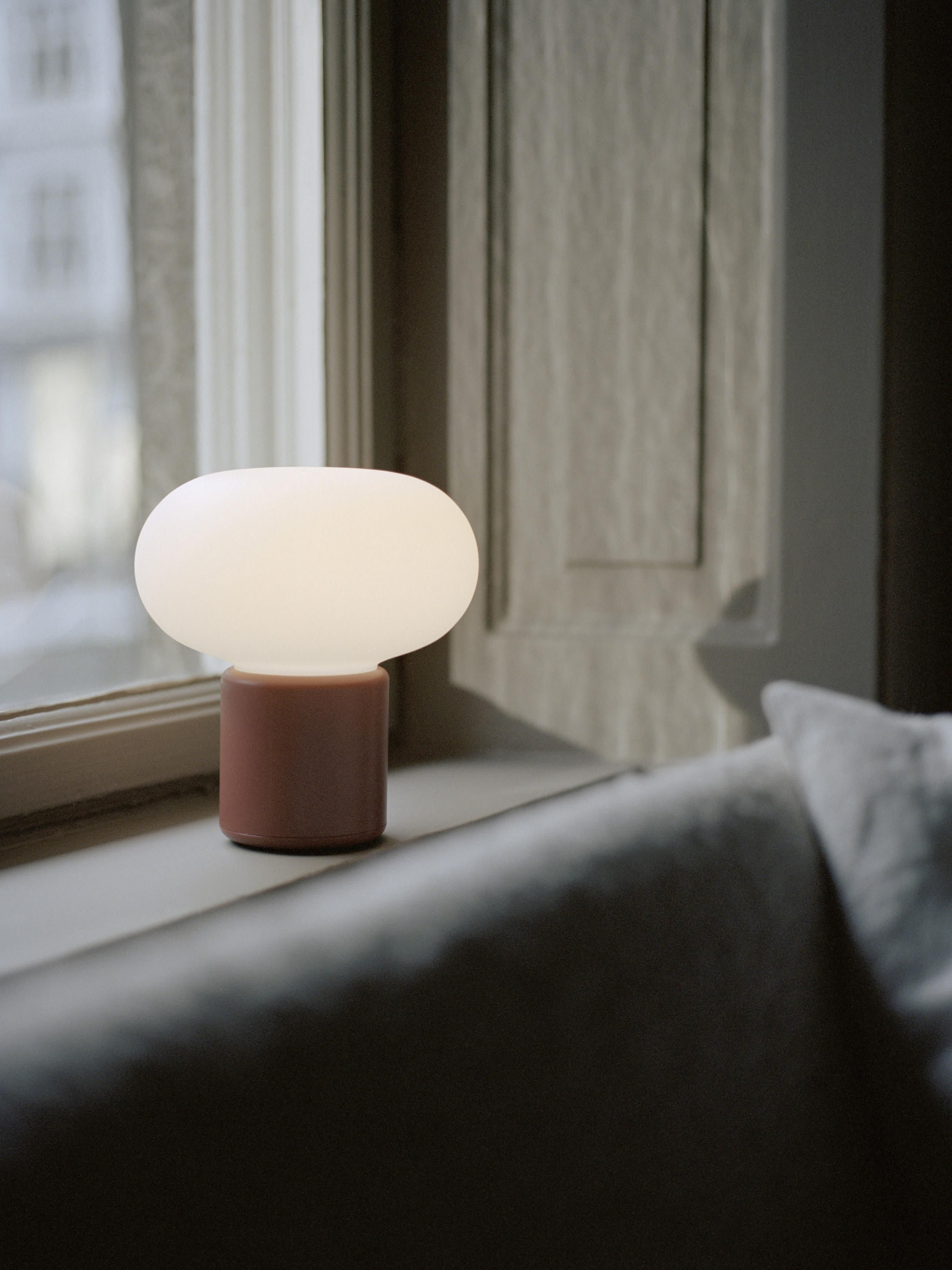 Petite lampe à poser mobile Noble, intensité ajustable - Blanc, rouge rouille