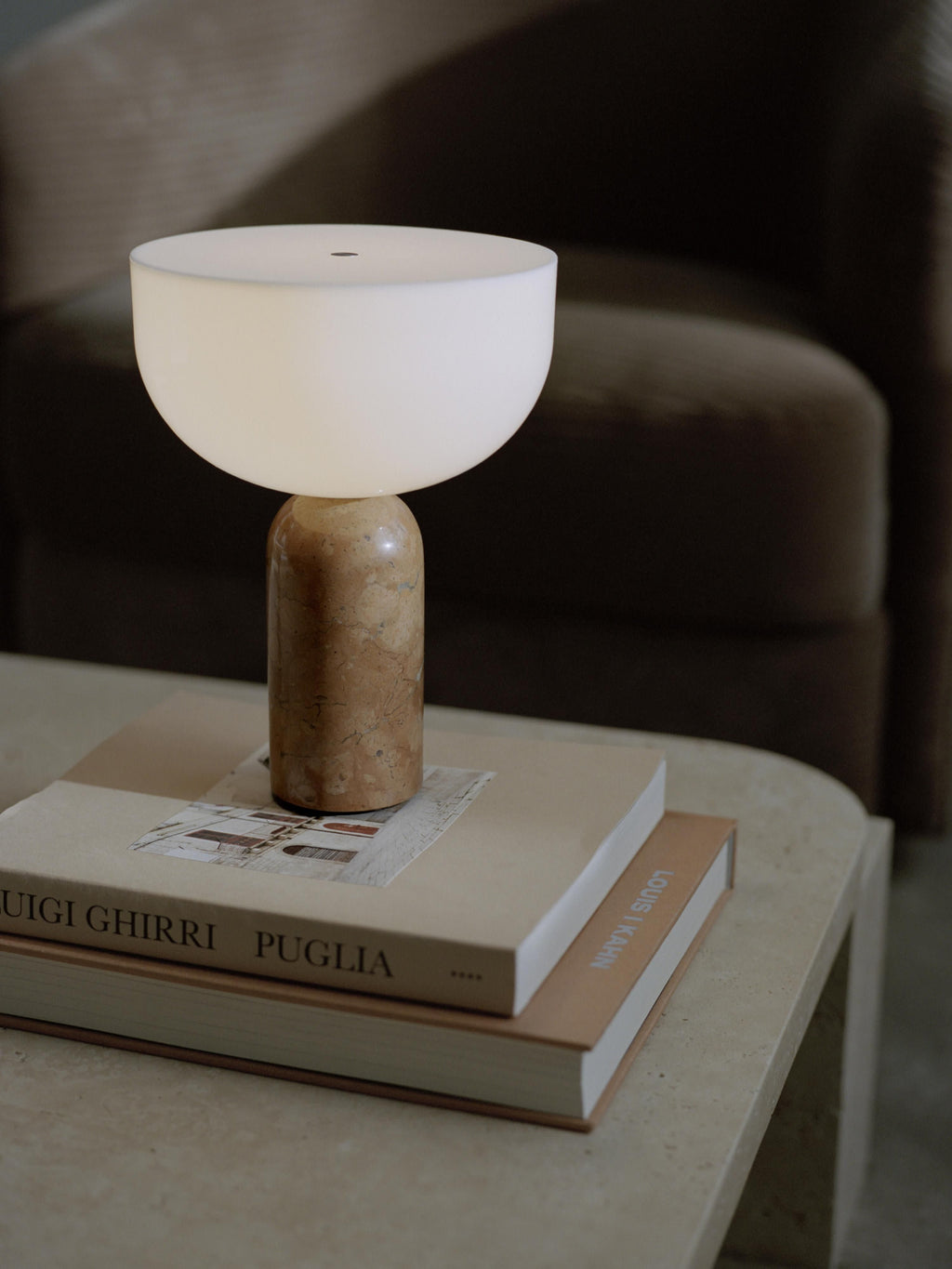 Petite lampe à poser nomade en marbre Gudvar, intensité ajustable - Blanc, marbre terracotta