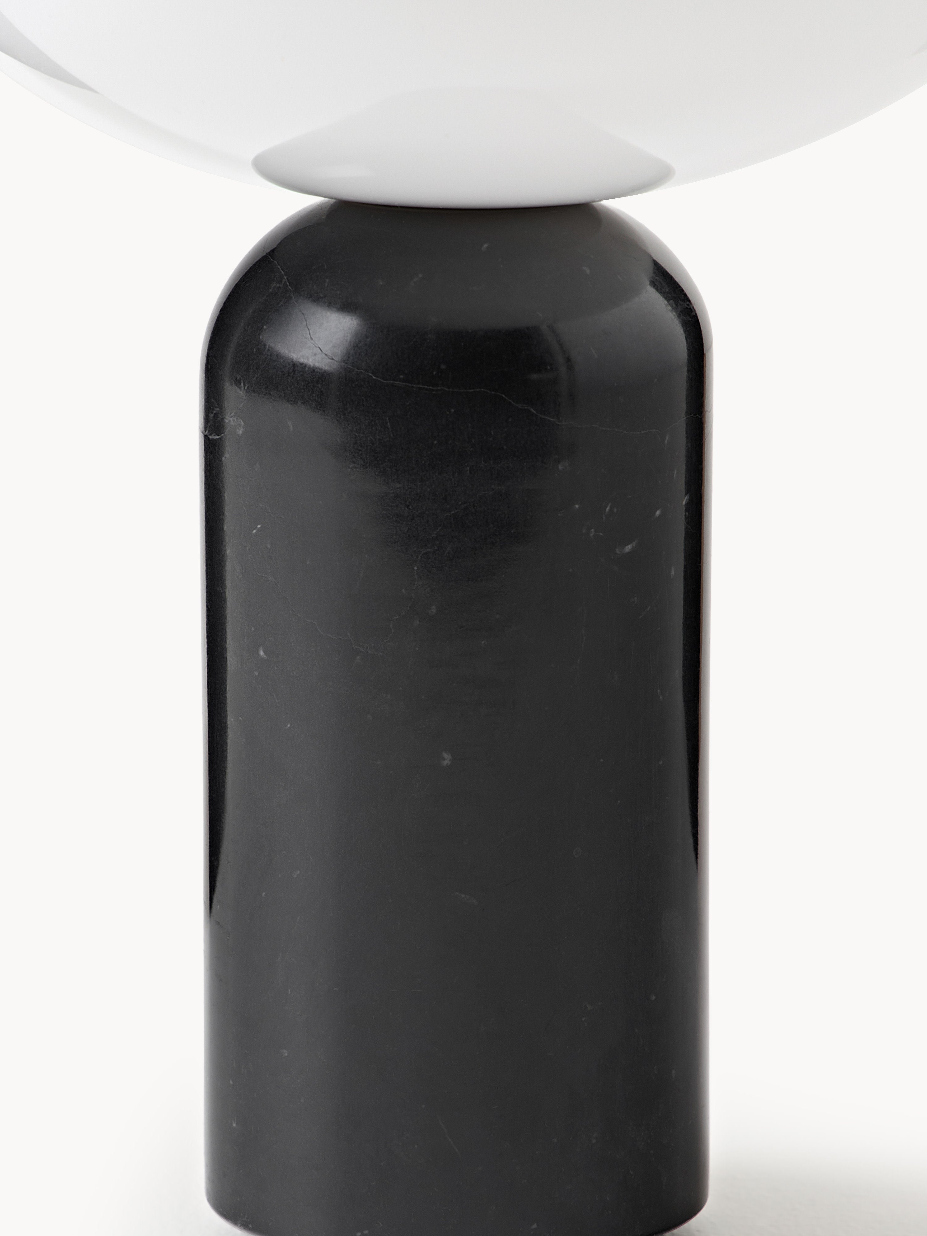 Petite lampe à poser nomade en marbre Gudvar, intensité ajustable - Blanc, marbre noir