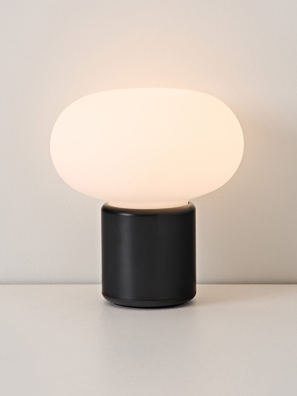 Petite lampe à poser mobile Noble, intensité ajustable - Blanc, noir