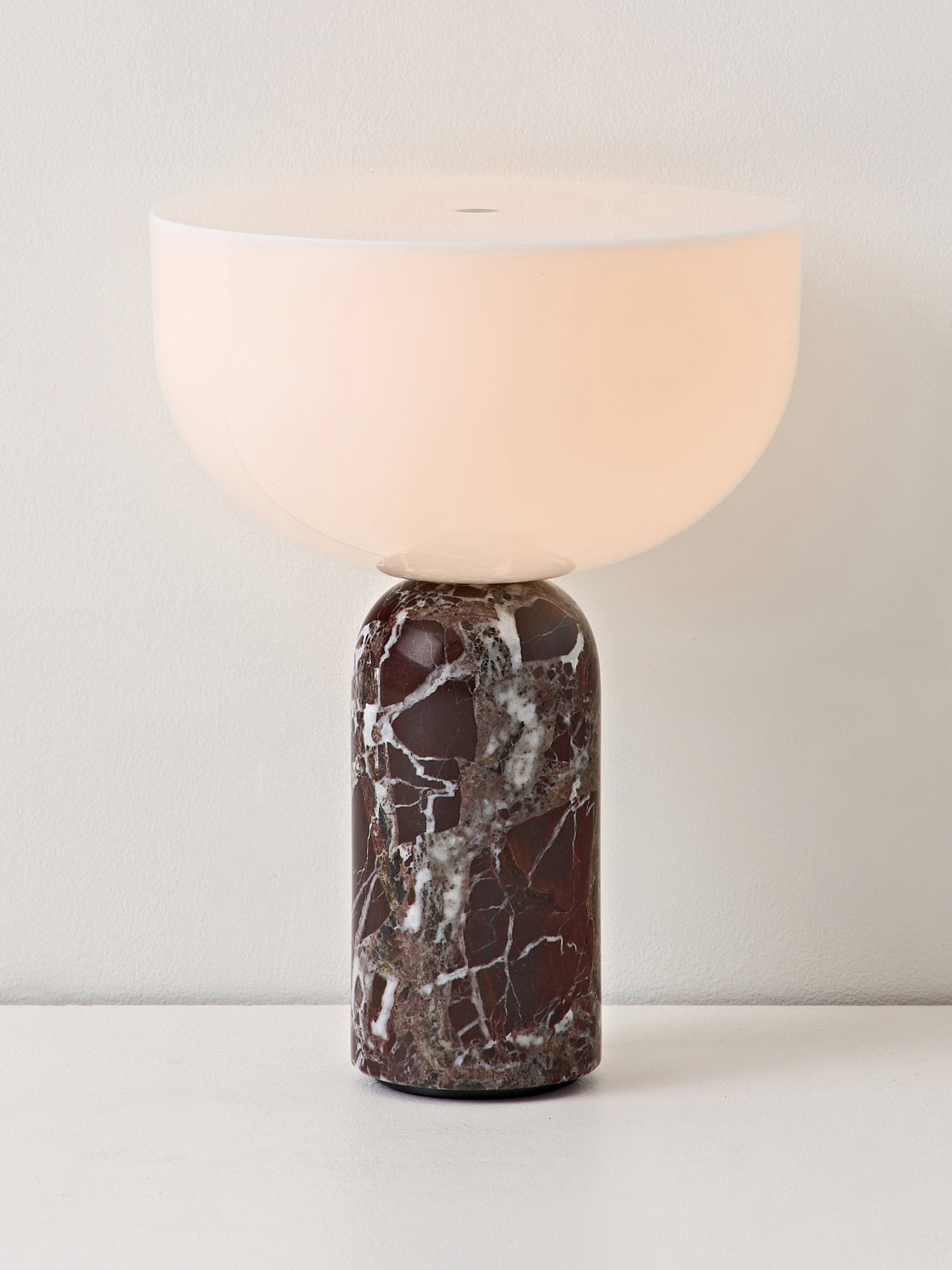 Petite lampe à poser nomade en marbre Gudvar, intensité ajustable - Blanc, marbre brun foncé