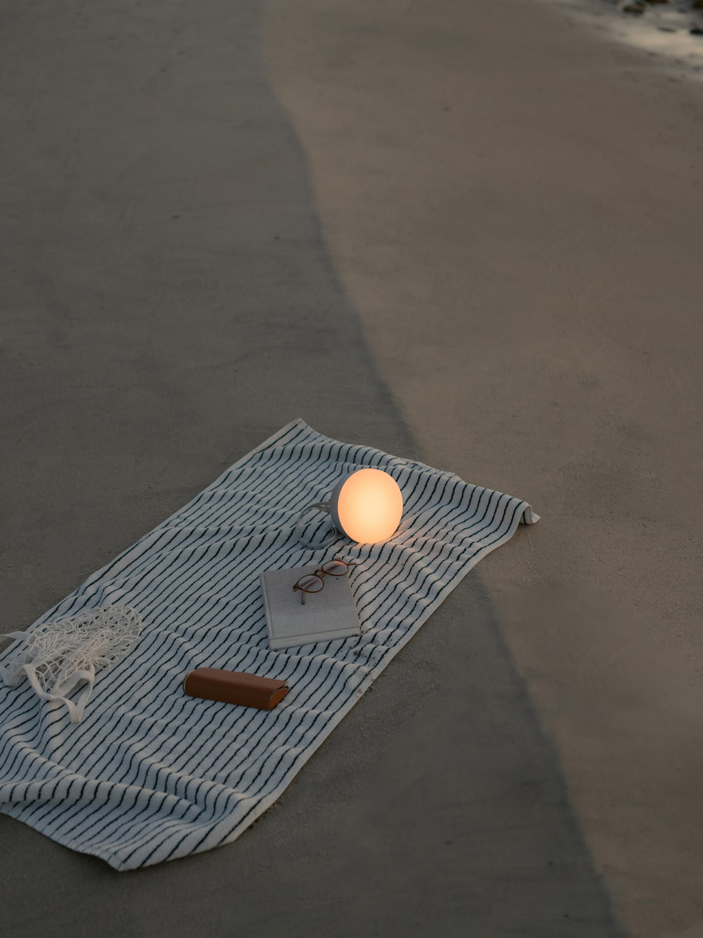 Lampe d'extérieur mobile August, intensité ajustable - Gris, blanc