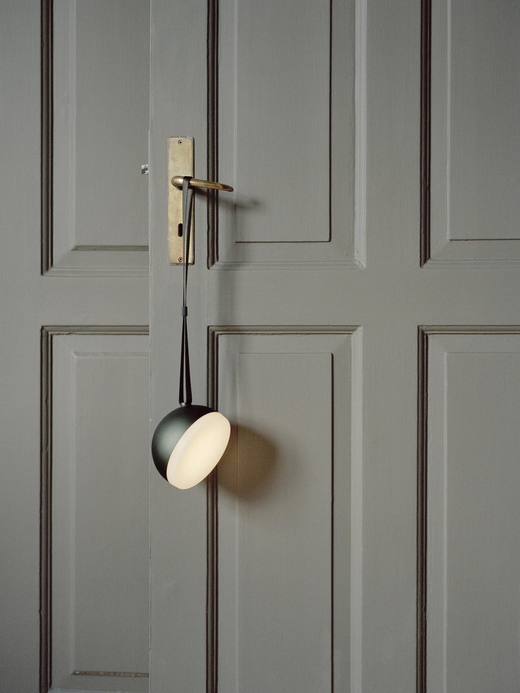 Lampe d'extérieur mobile August, intensité ajustable - Vert olive, blanc