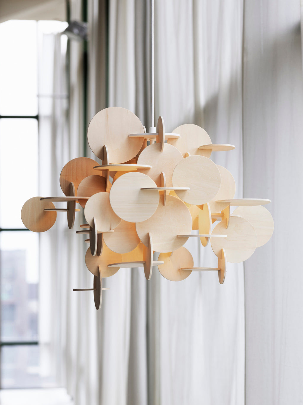 Petite suspension en bois Pryor - Bois, blanc