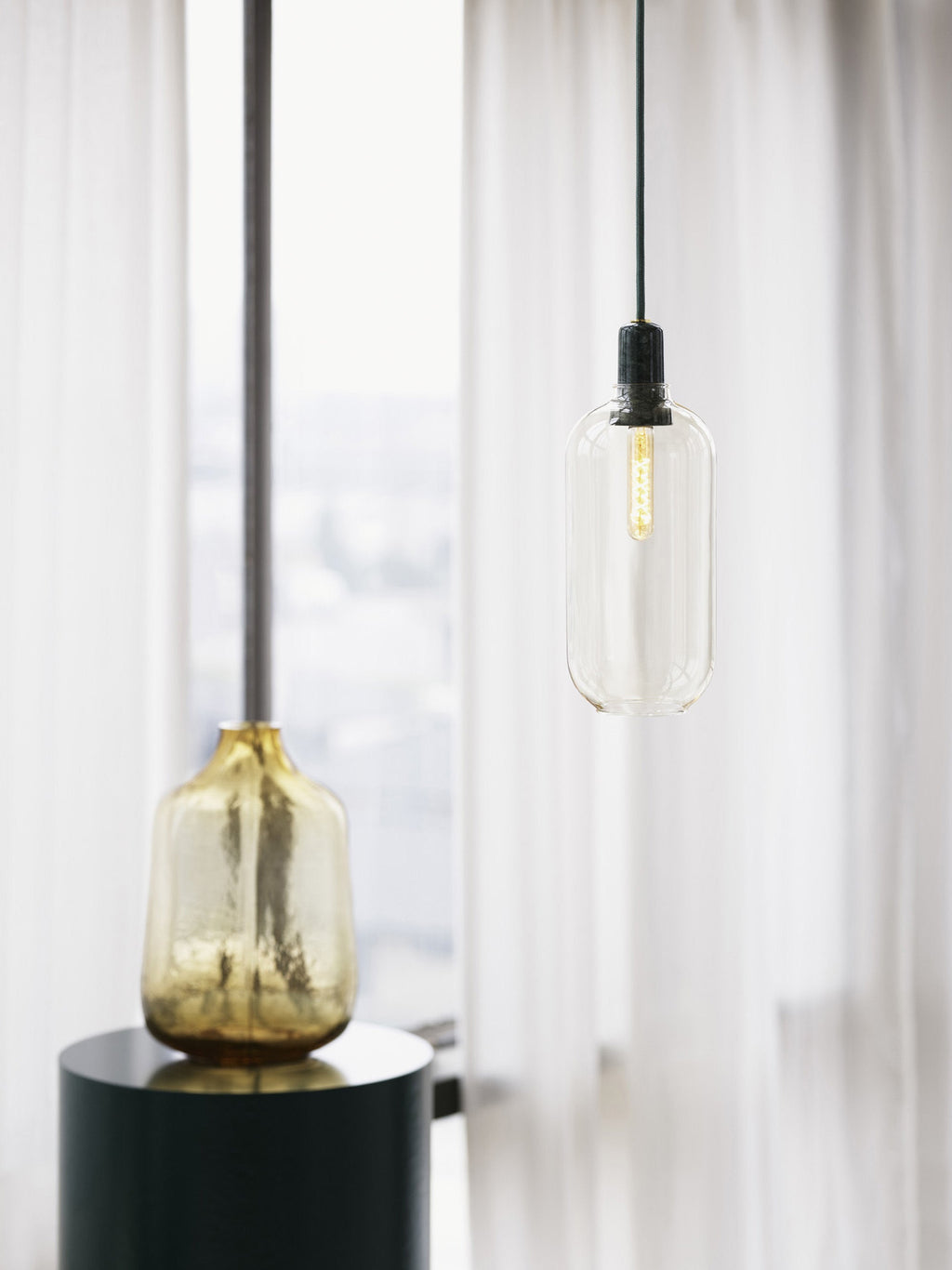 Petite suspension en marbre Halvdan - Doré, transparent, vert foncé, noir