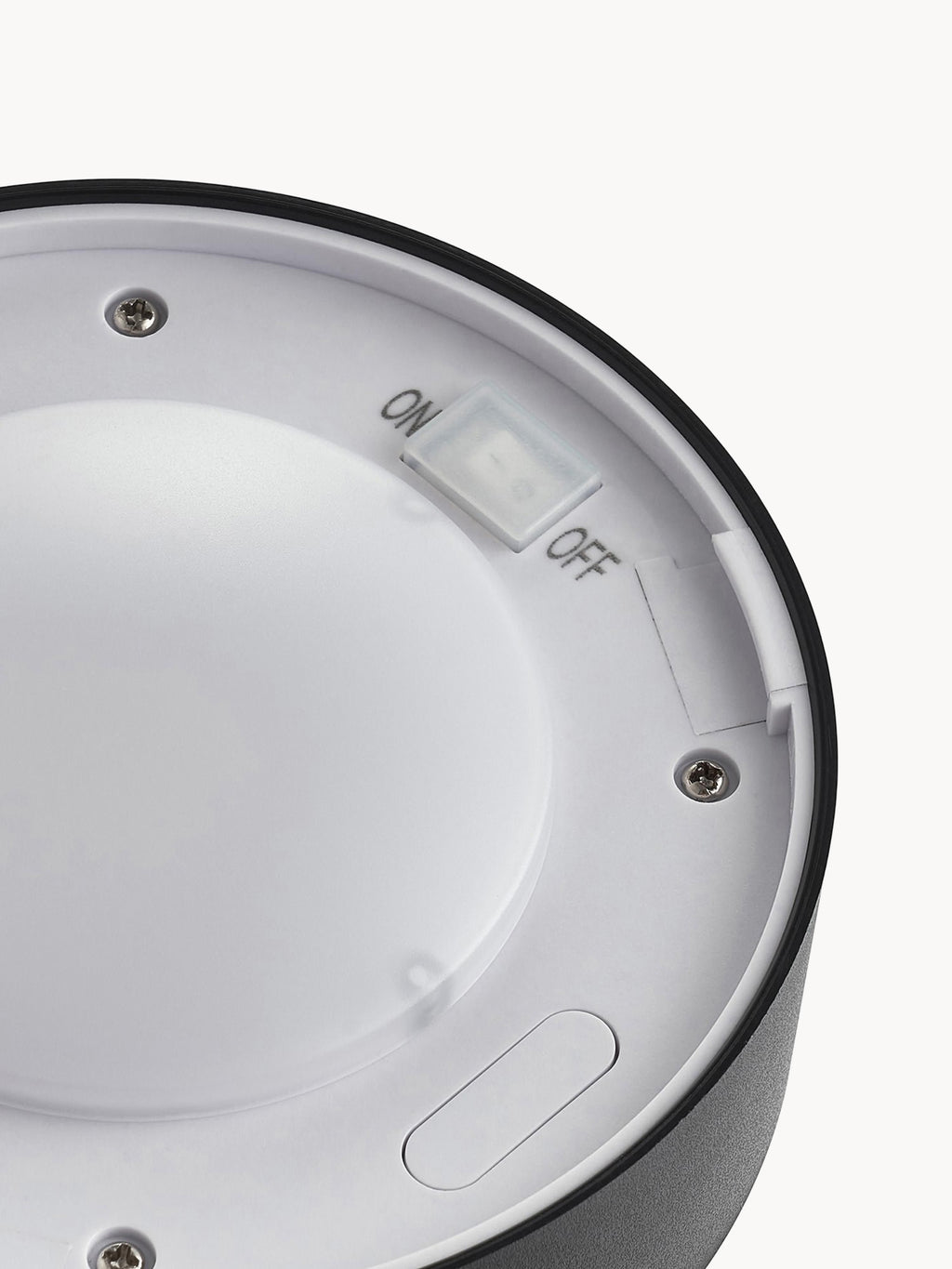 Borne lumineuse solaire LED avec capteur de mouvement Reino - Noir