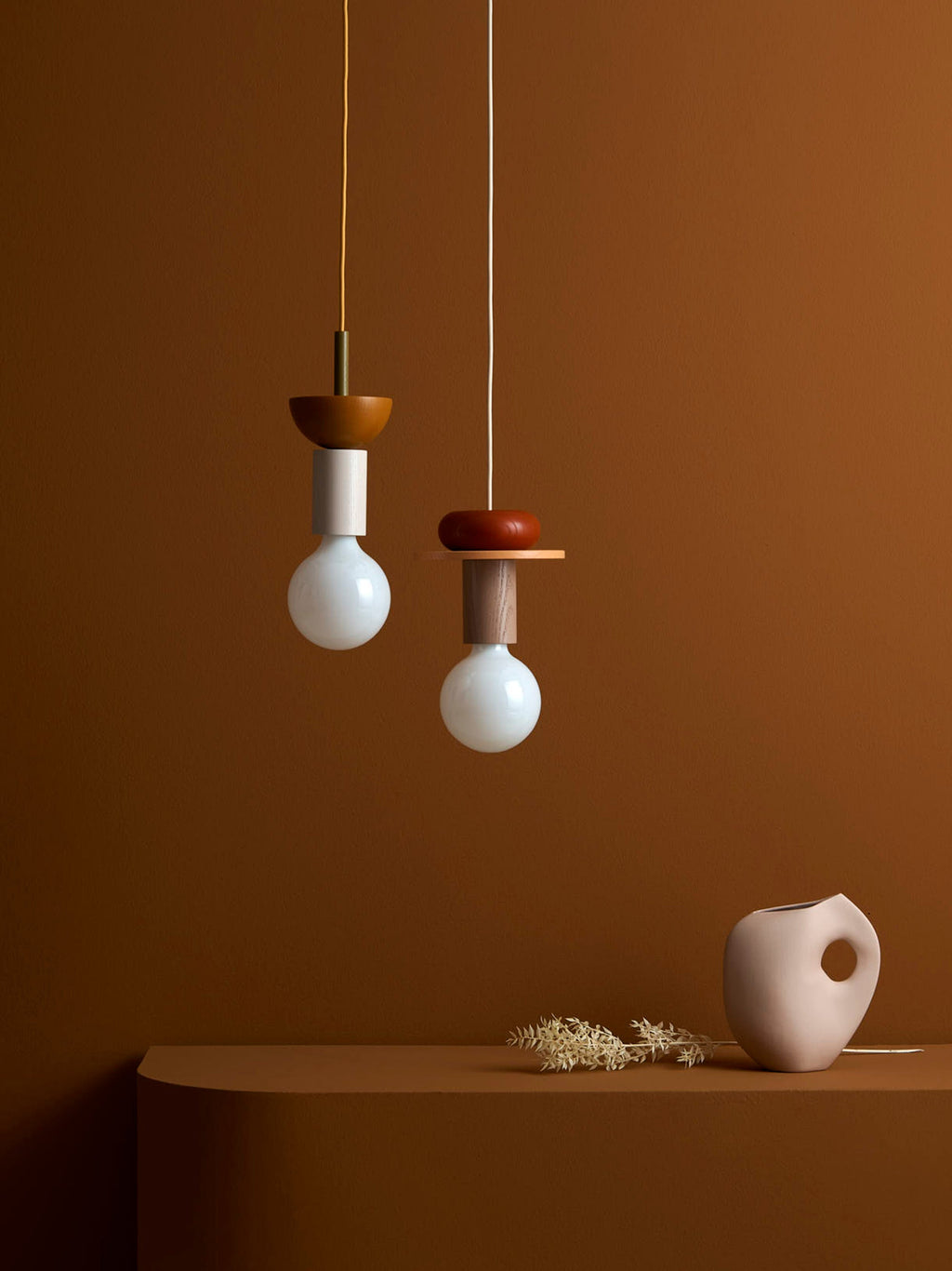 Petite suspension artisanale Burton, intensité ajustable - Blanc cassé, brun clair, vert
