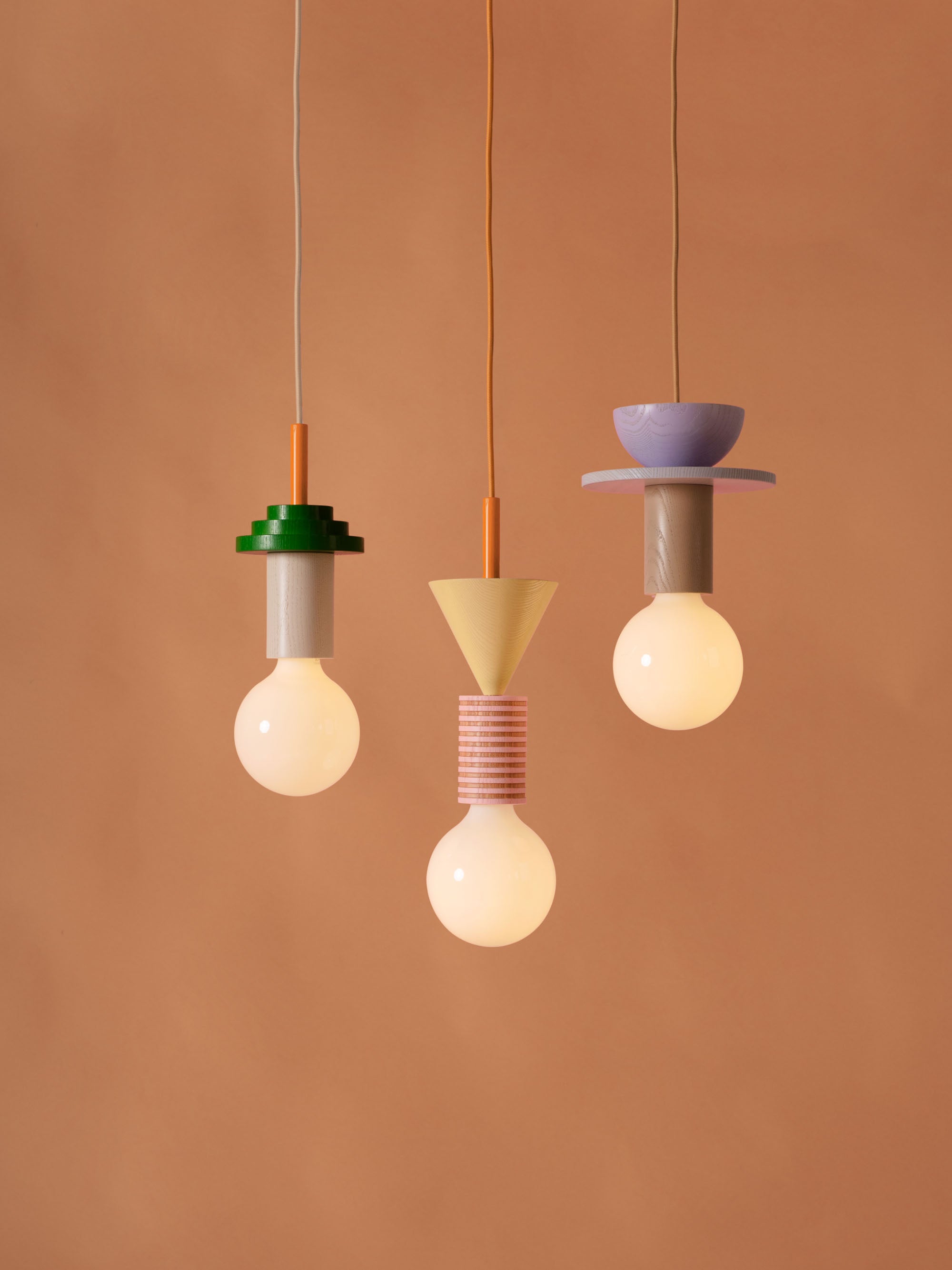 Petite suspension artisanale Burton, intensité ajustable - Blanc cassé, vert, caramel