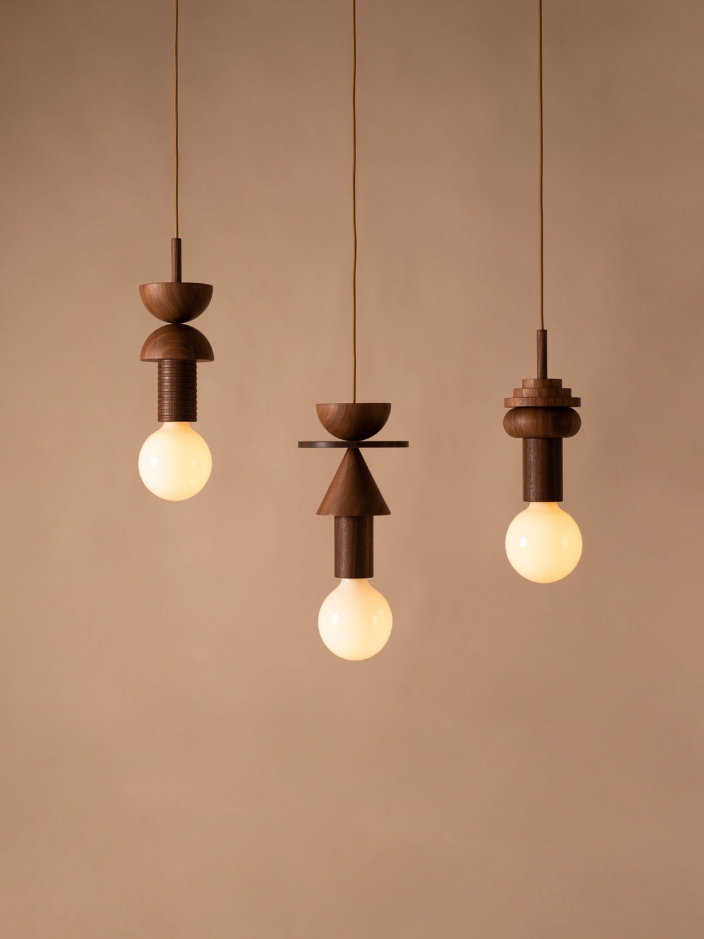 Petite suspension artisanale Burton, intensité ajustable - Bois de noyer