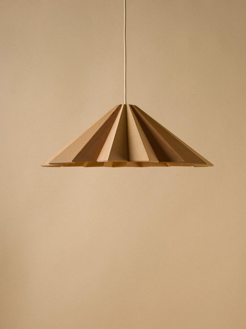 Suspension artisanale en bois de pin Orsett - Bois de pin