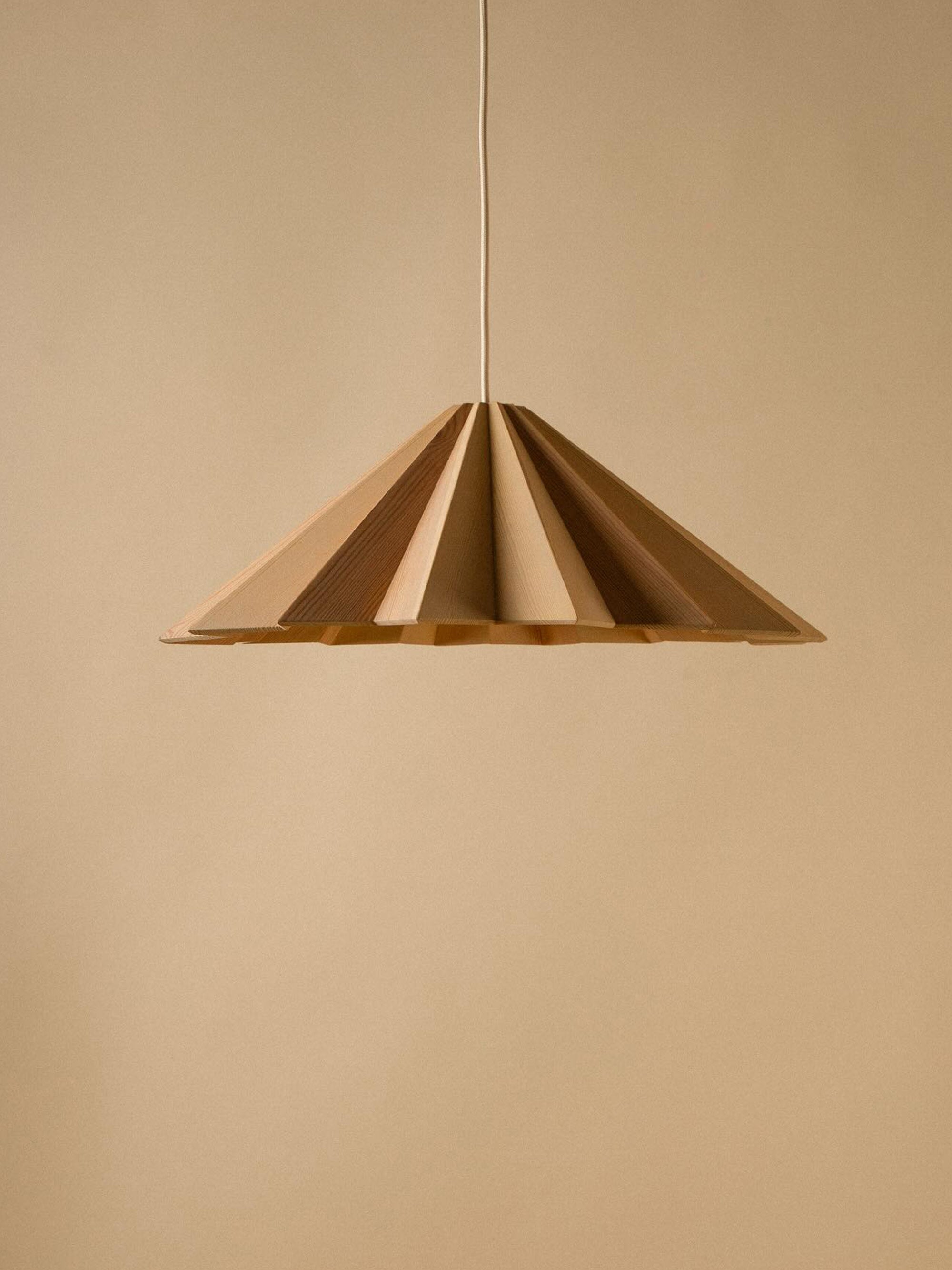 Suspension artisanale en bois de pin Orsett - Bois de pin