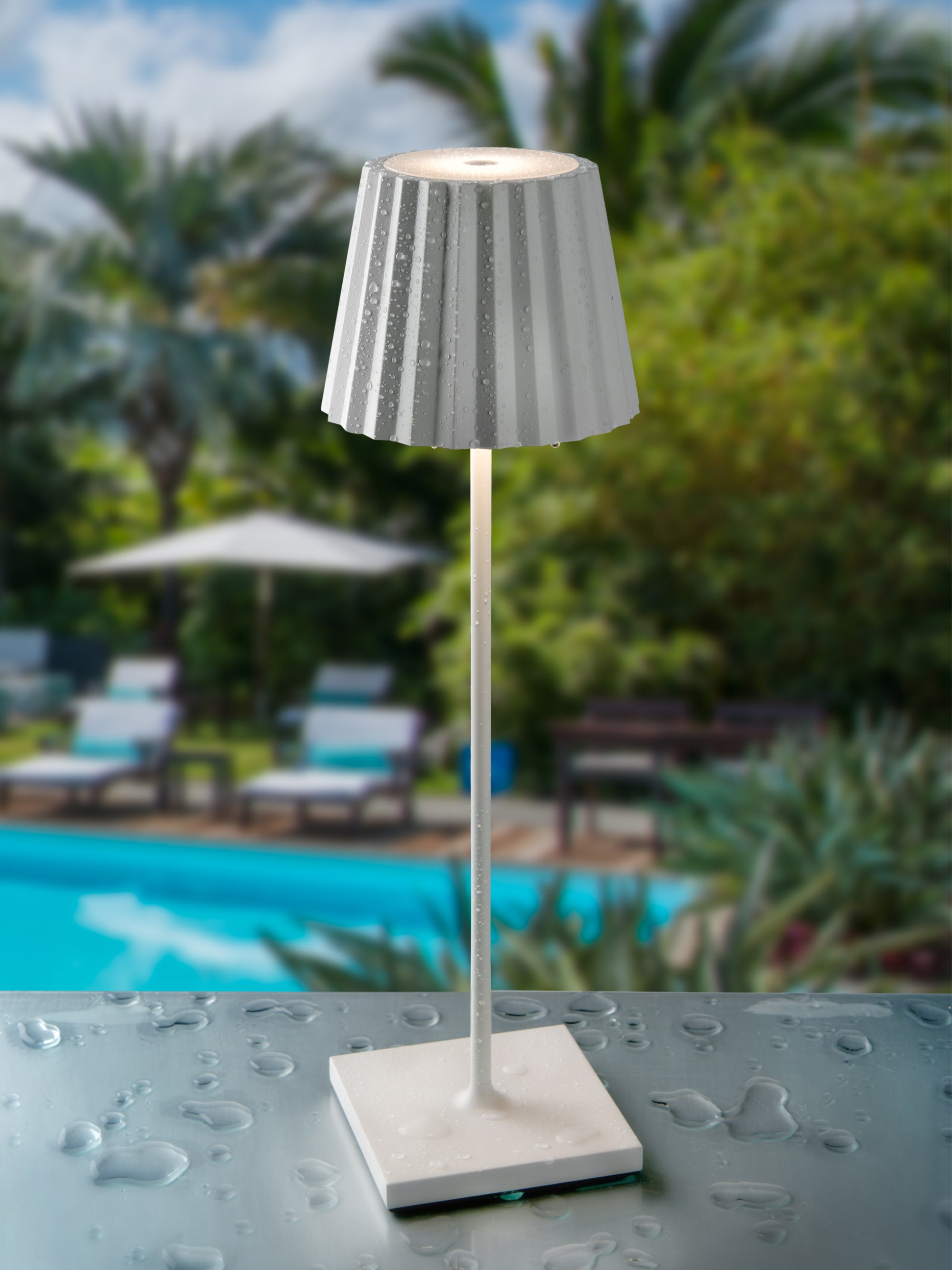 Lampe à poser LED d'extérieur portable Hayes, intensité lumineuse variable - Blanc cassé