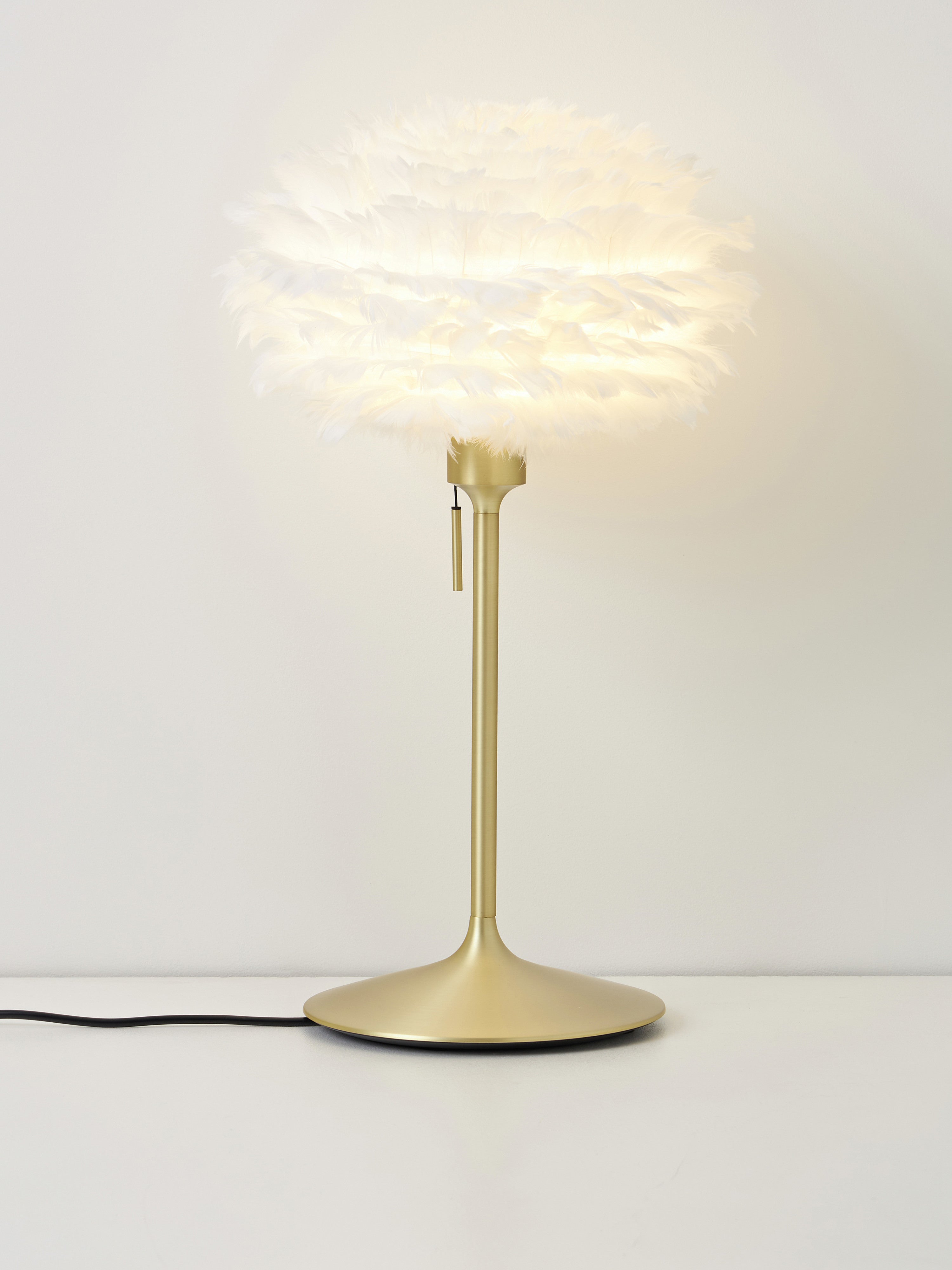 Grande lampe à poser artisanale Corwin - Blanc, doré