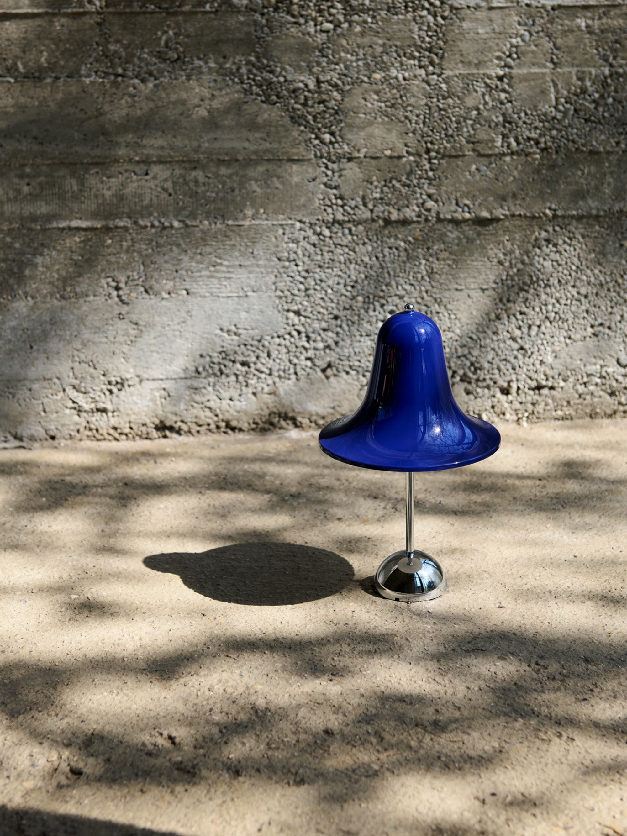 Petite lampe à poser LED Design Ras, intensité ajustable - Bleu foncé, argenté