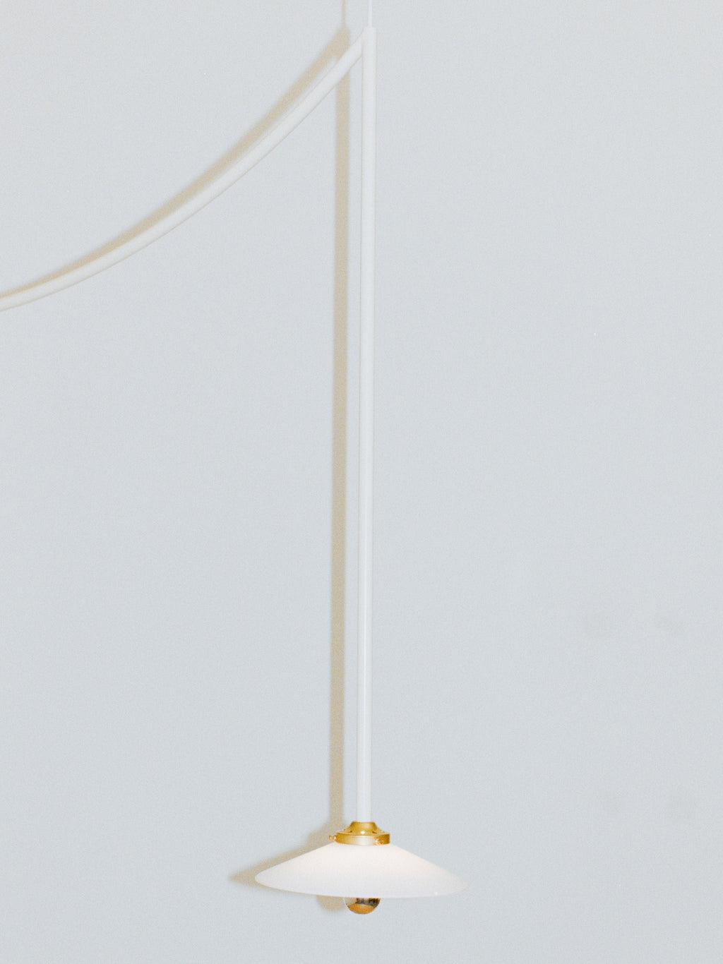 Plafonnier artisanal Helmer - Blanc, blanc cassé, doré