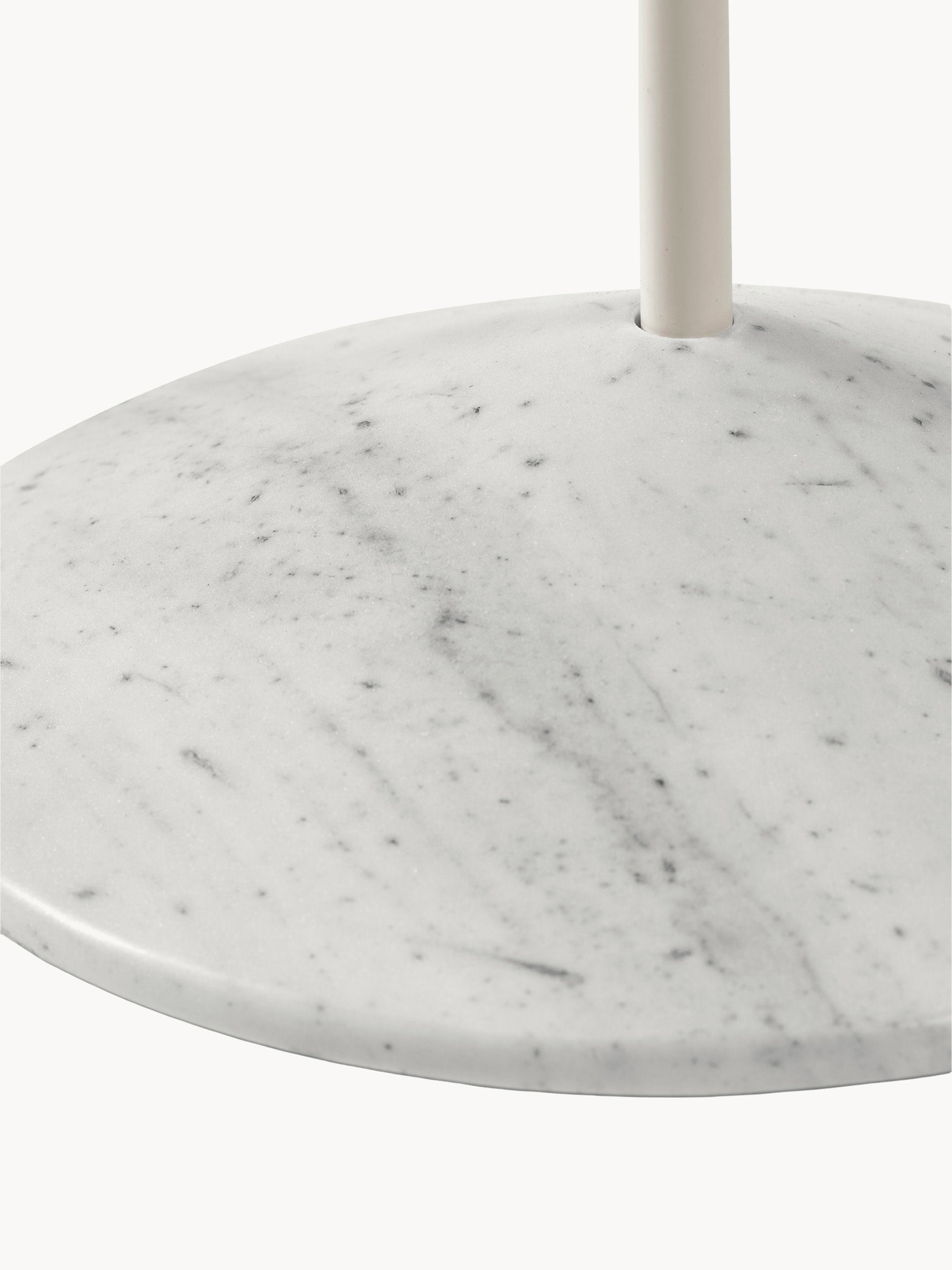 Lampadaire arc fait main avec pied en marbre Liekki - Blanc, blanc cassé, gris clair, marbré