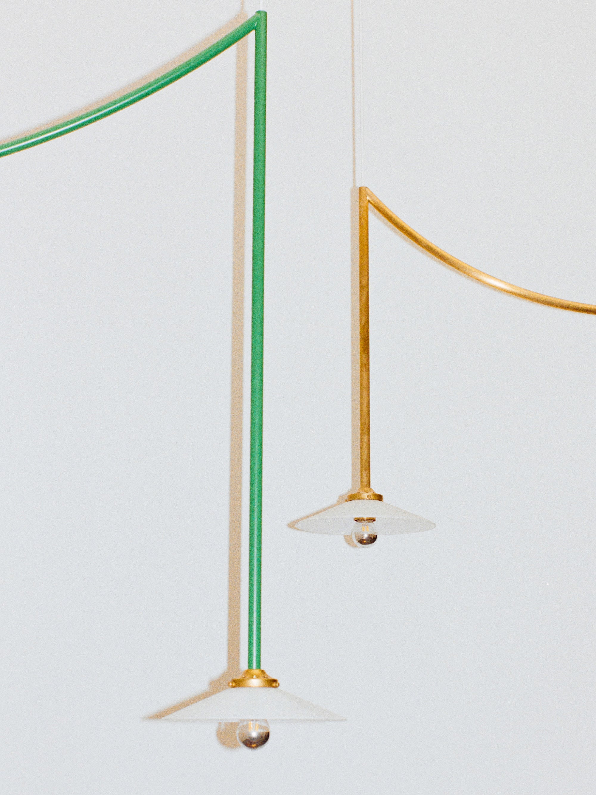 Plafonnier artisanal Helmer - Blanc, vert, doré