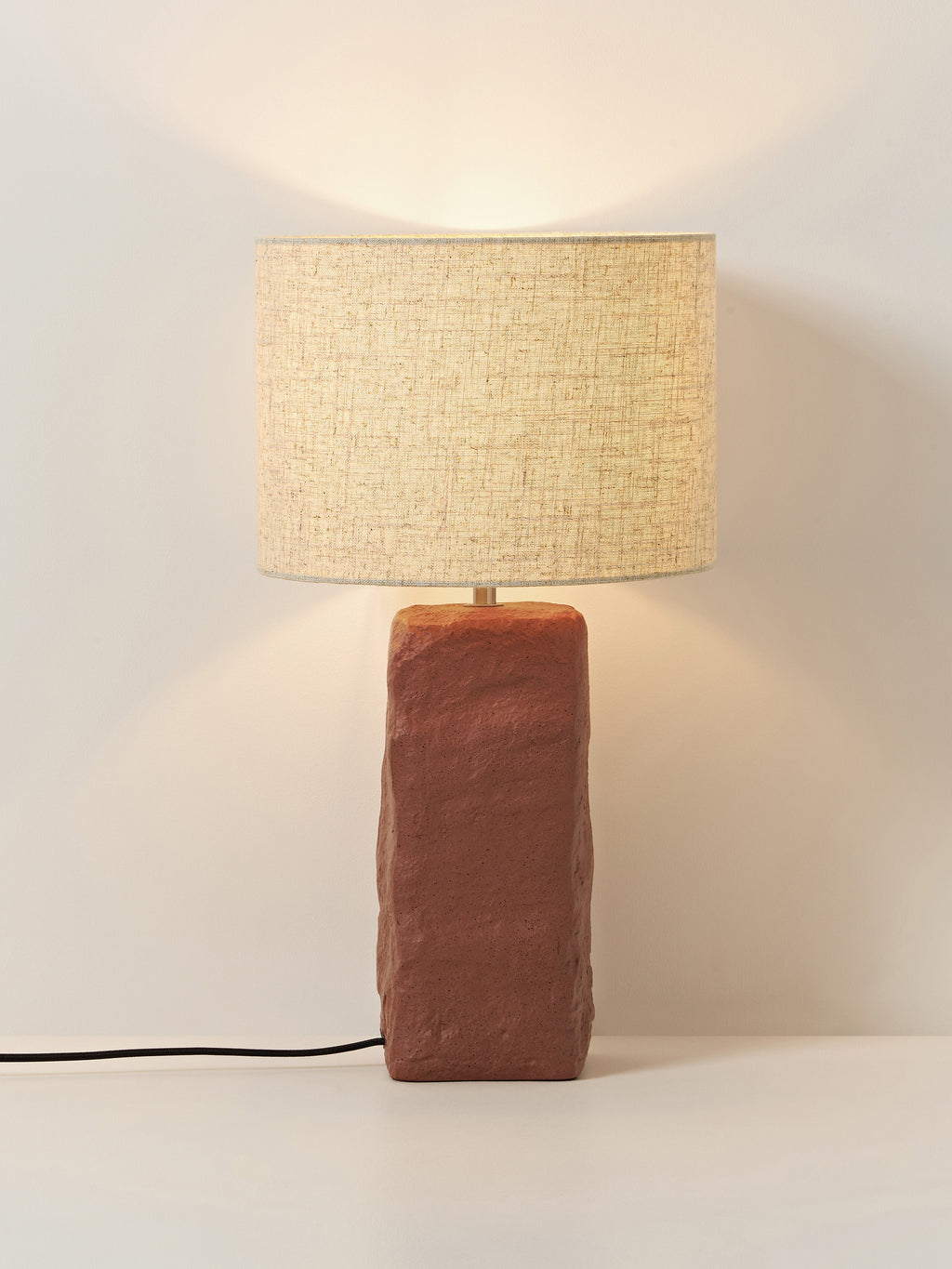 Grande lampe à poser avec pied en béton Dadi - Beige clair, terracotta