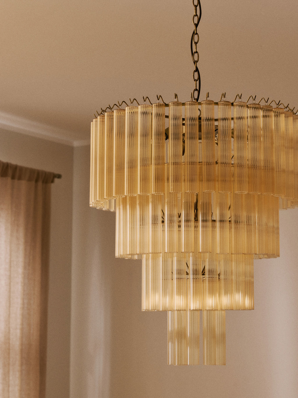 Grand lustre en verre Tove - Beige, doré