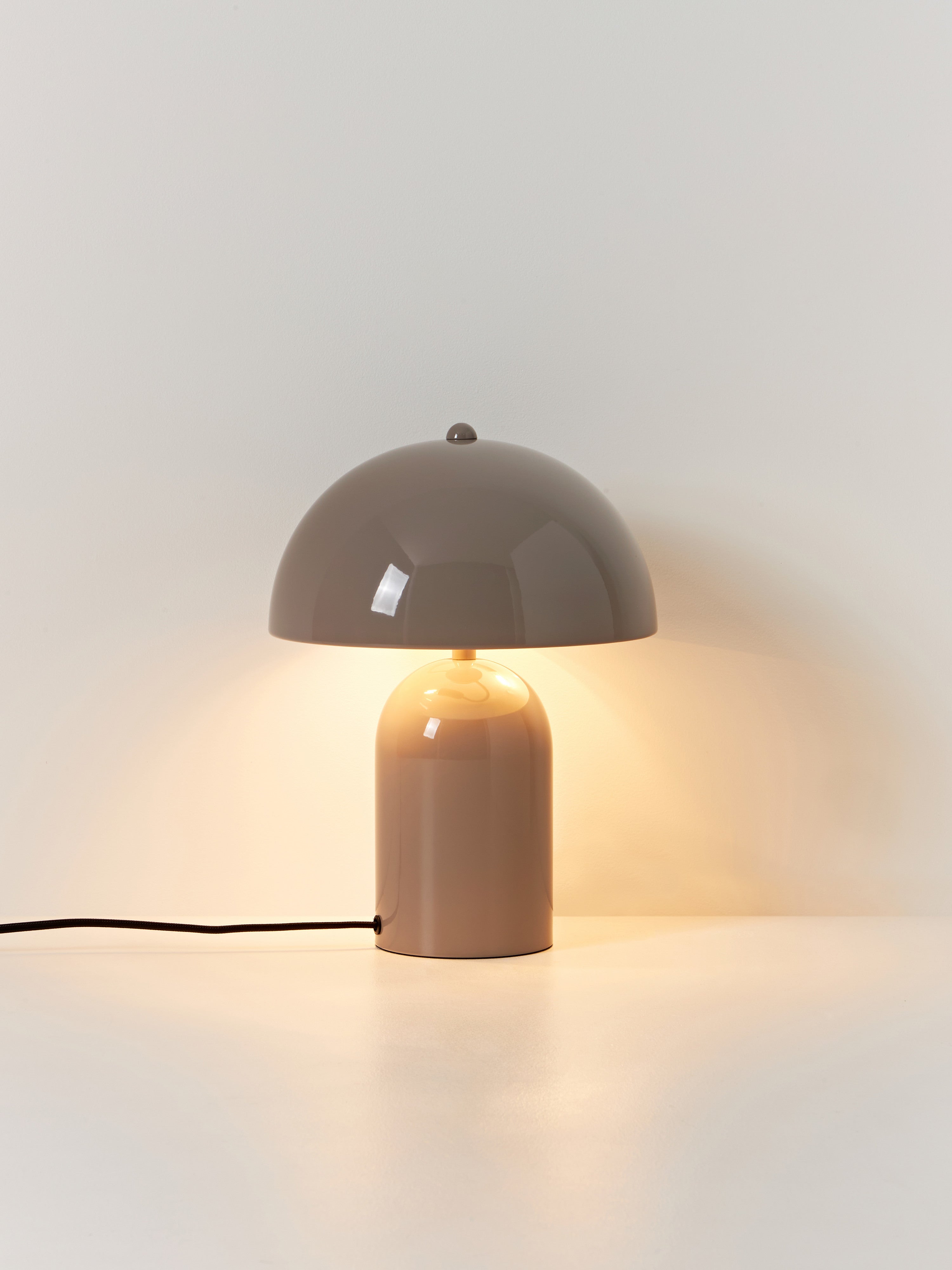 Petite lampe à poser rétro Elmo - Taupe, haute brillance