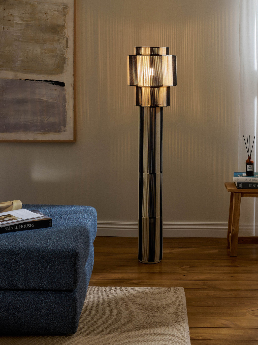 Lampadaire en fils de lin Matias - Beige clair, noir