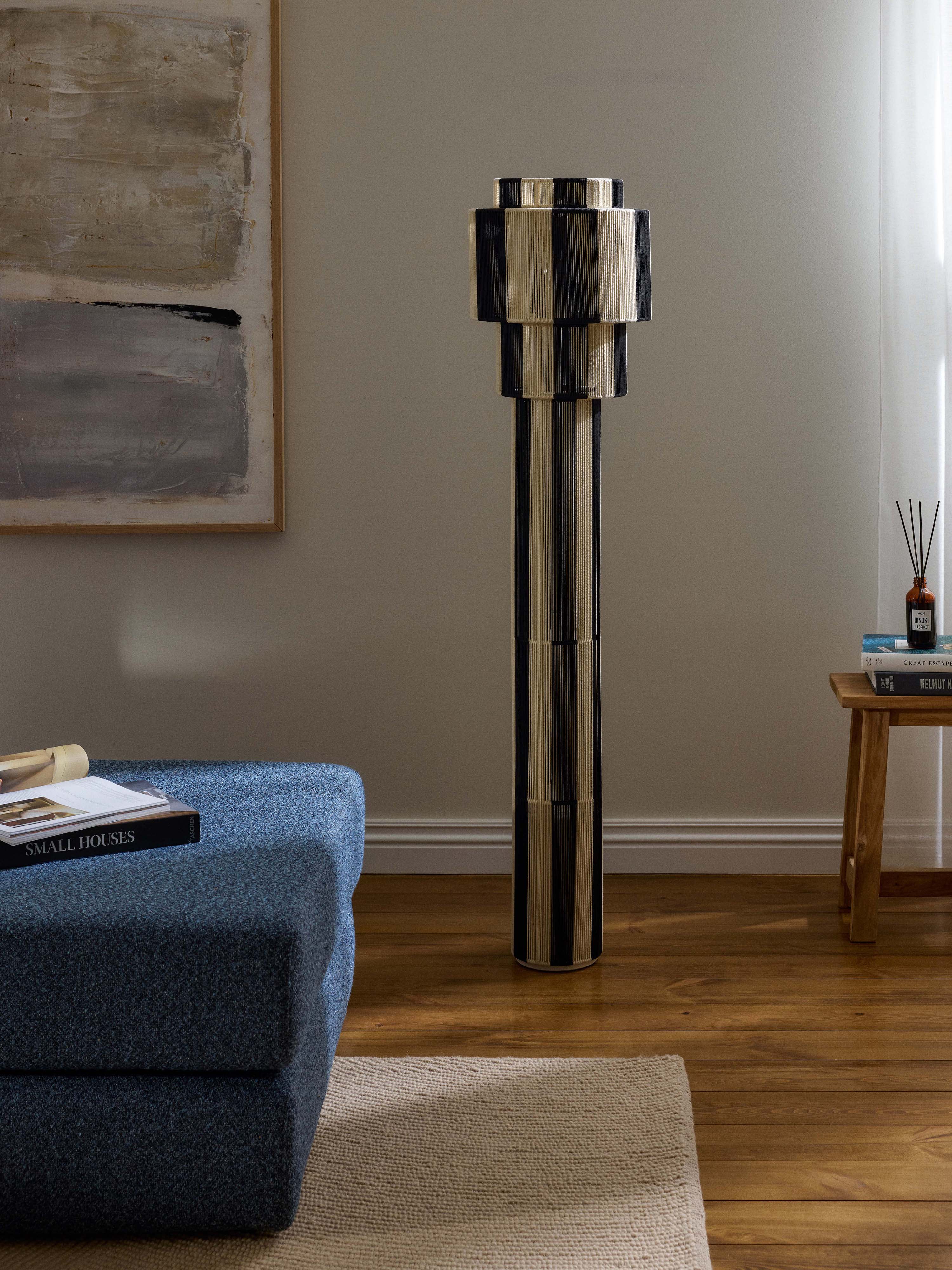 Lampadaire en fils de lin Matias - Beige clair, noir