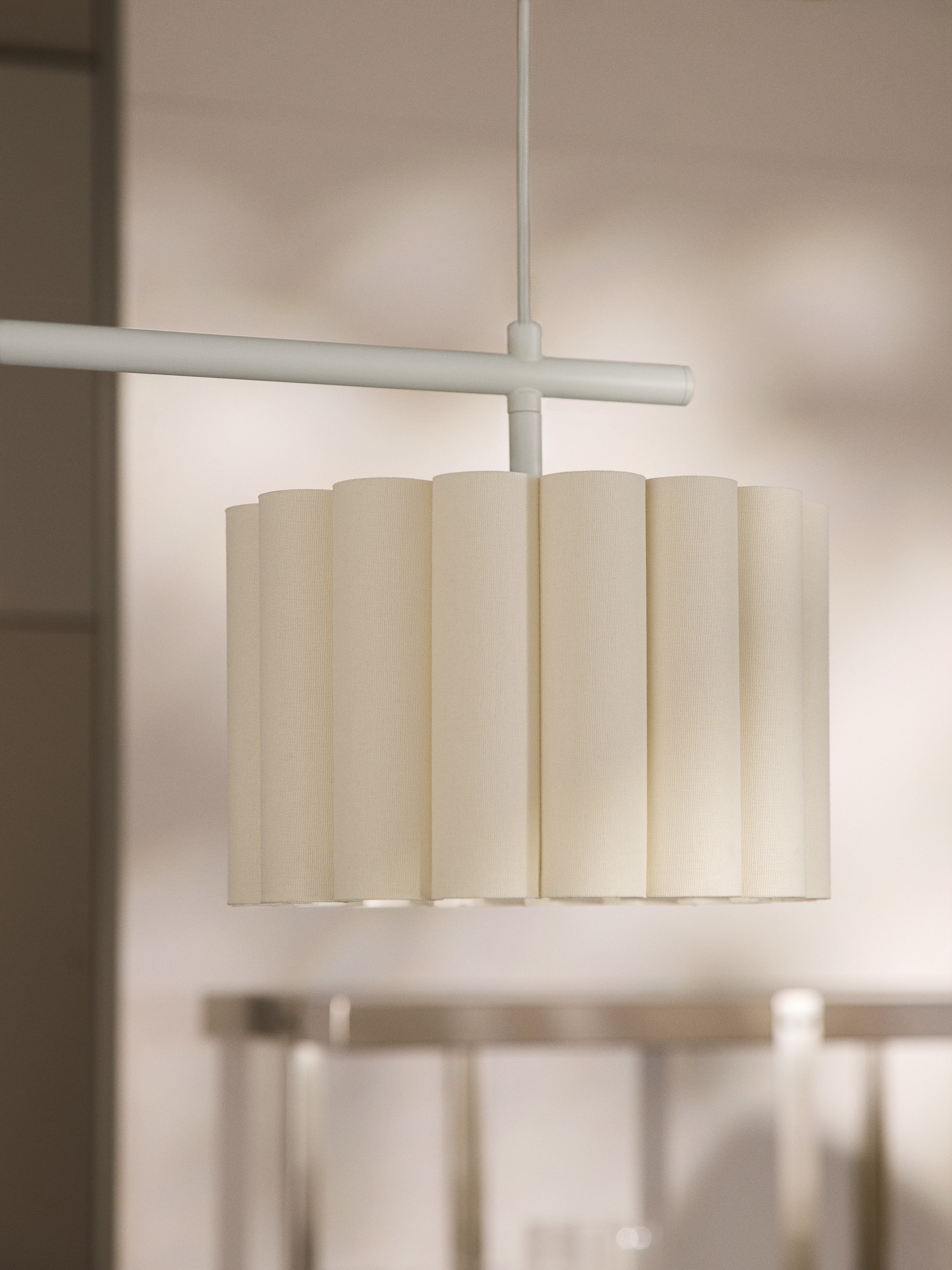 Grande suspension en lin Bjartmar - Beige clair, beige