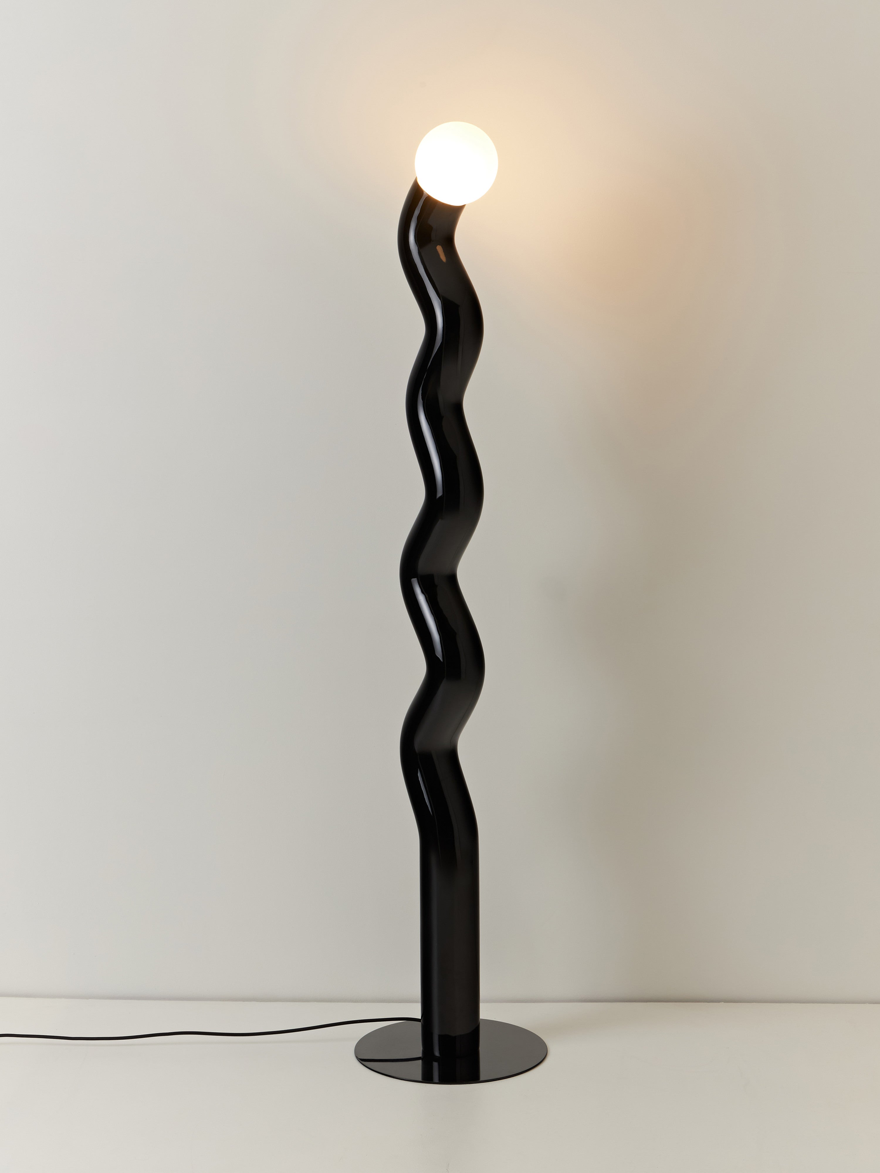 Grand lampadaire Moor - Noir