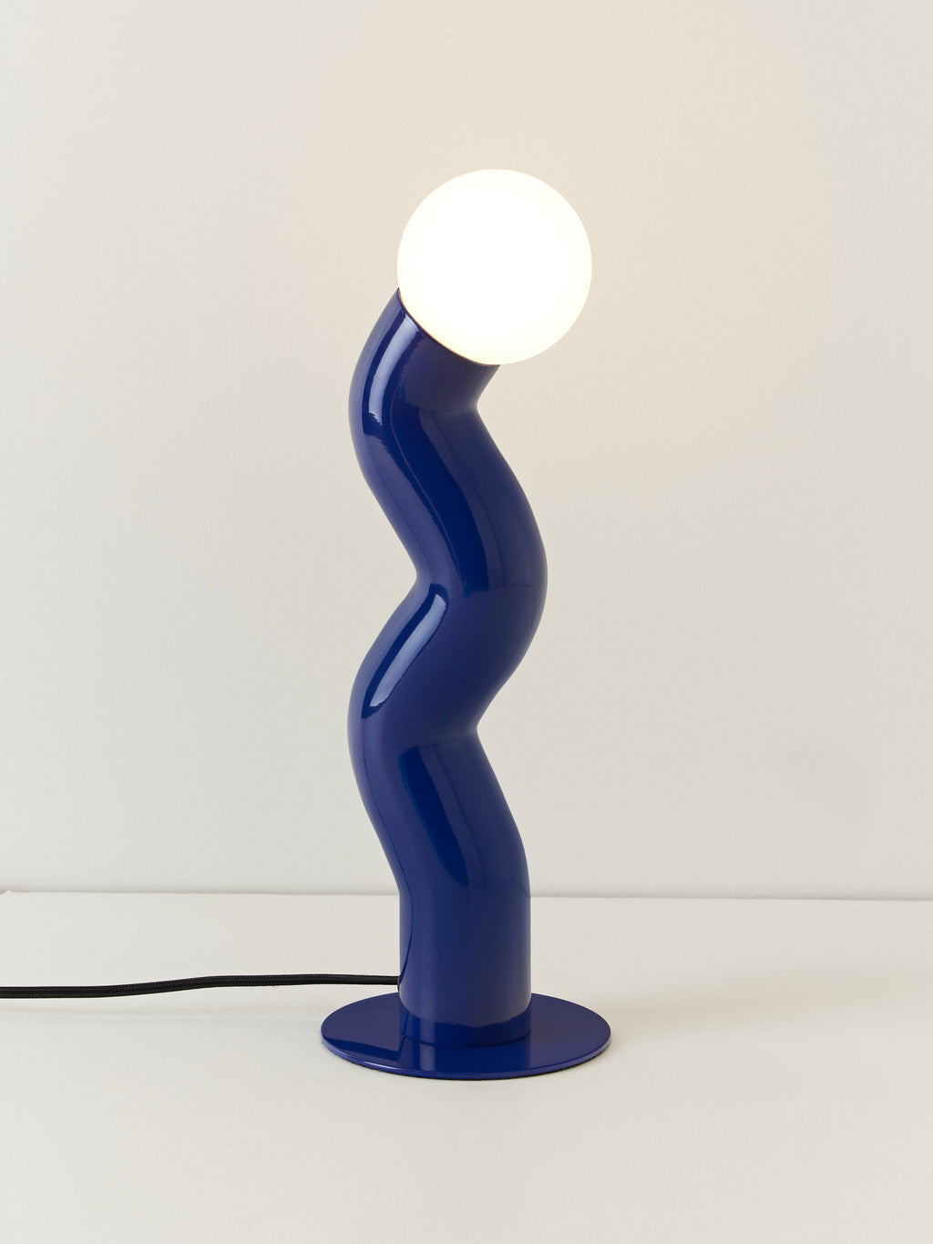 Lampe à poser Moor - Bleu marine