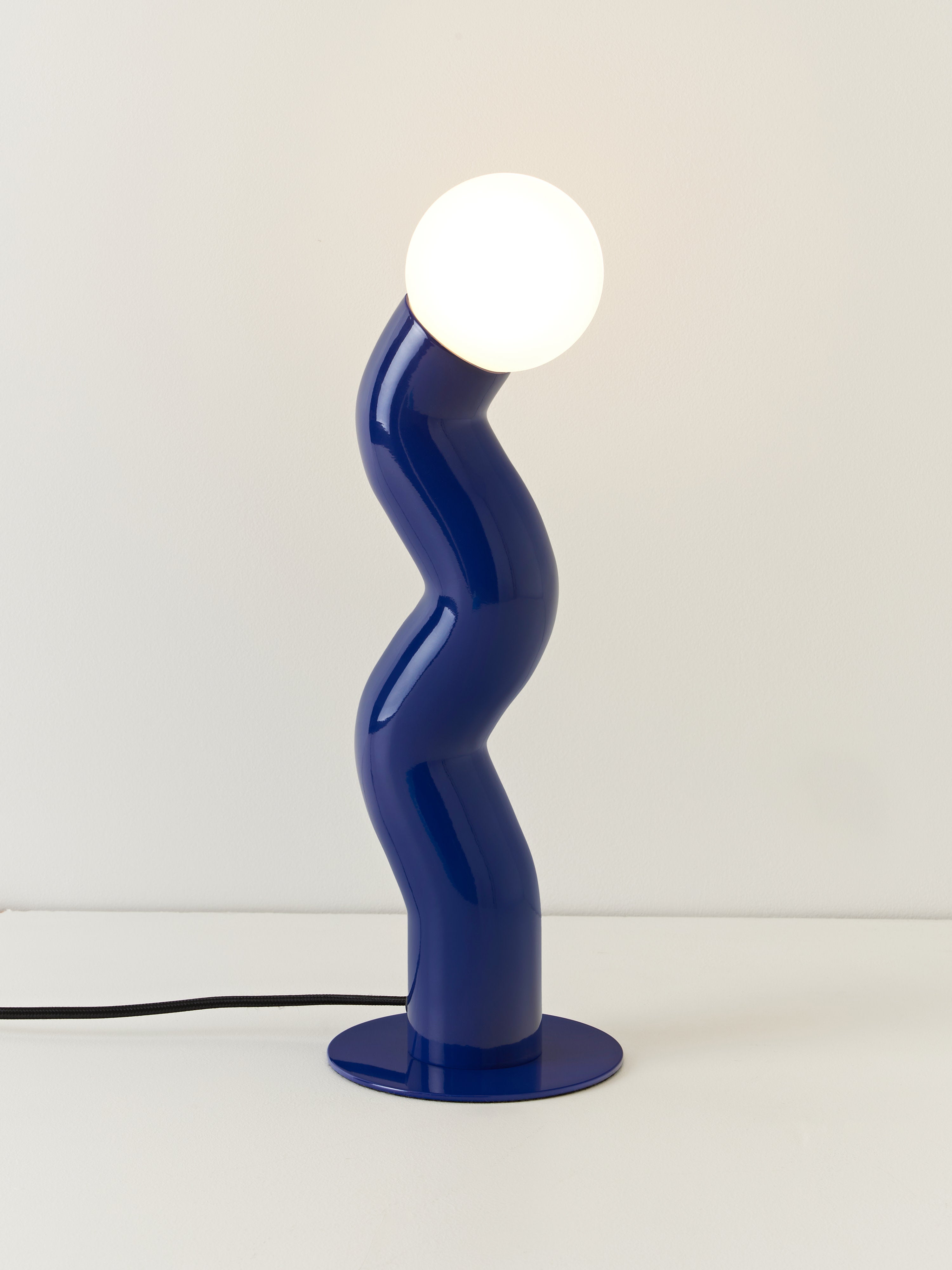 Lampe à poser Moor - Bleu marine