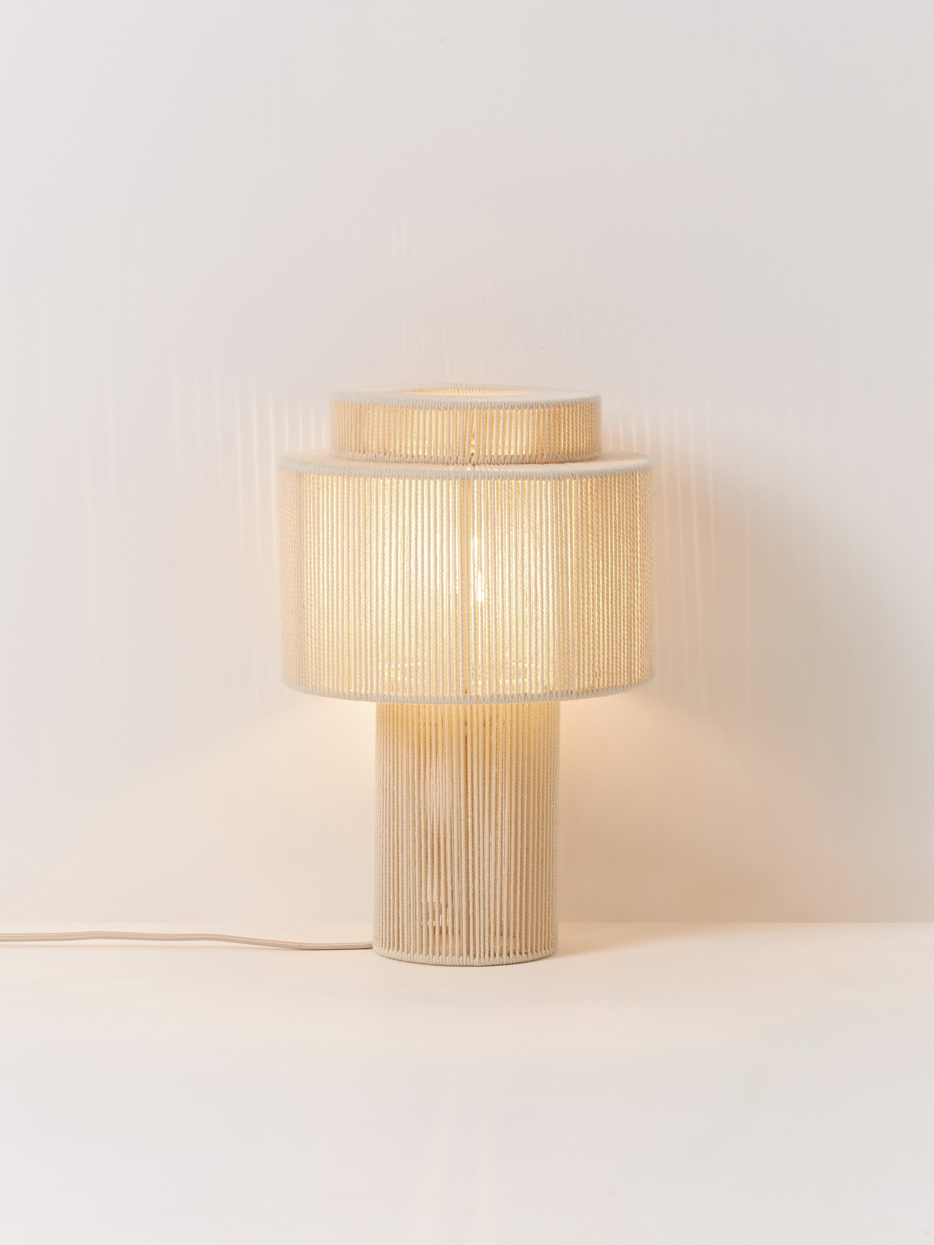 Lampe à poser en lin Matias - Blanc crème