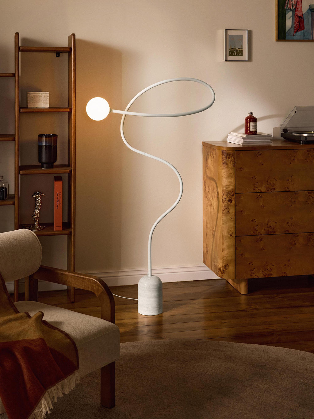 Lampadaire avec pied en marbre Akseli - Beige, marbre