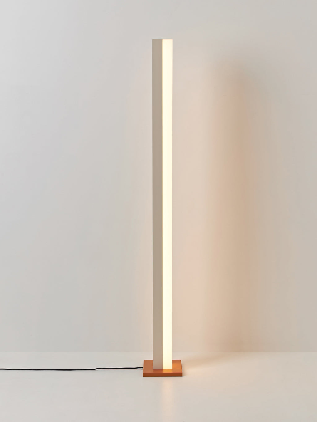 Lampadaire LED à intensité variable Compton - Orange, beige, gris clair