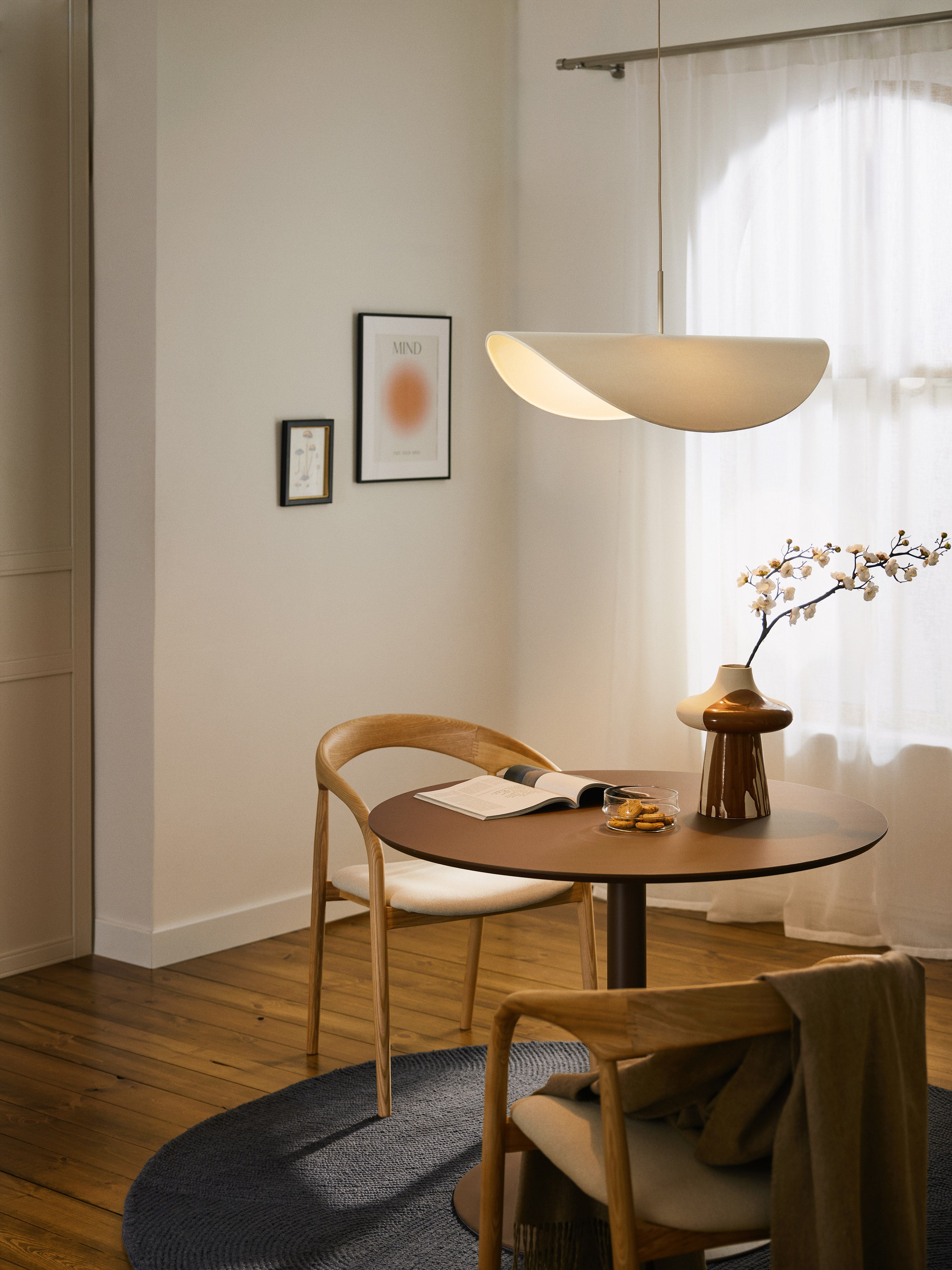 Grande suspension en lin Aadam - Beige clair