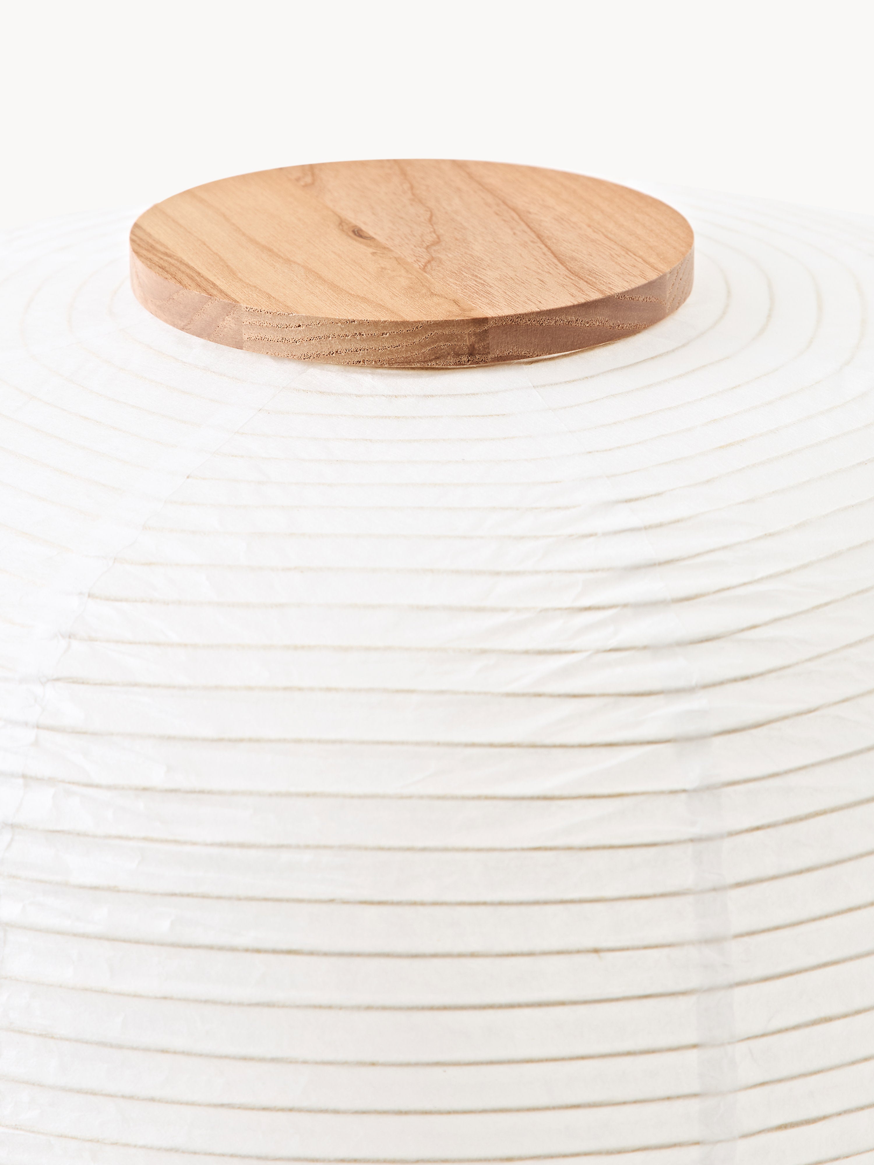 Lampe à poser en papier de riz Plato - Blanc, bois de frêne