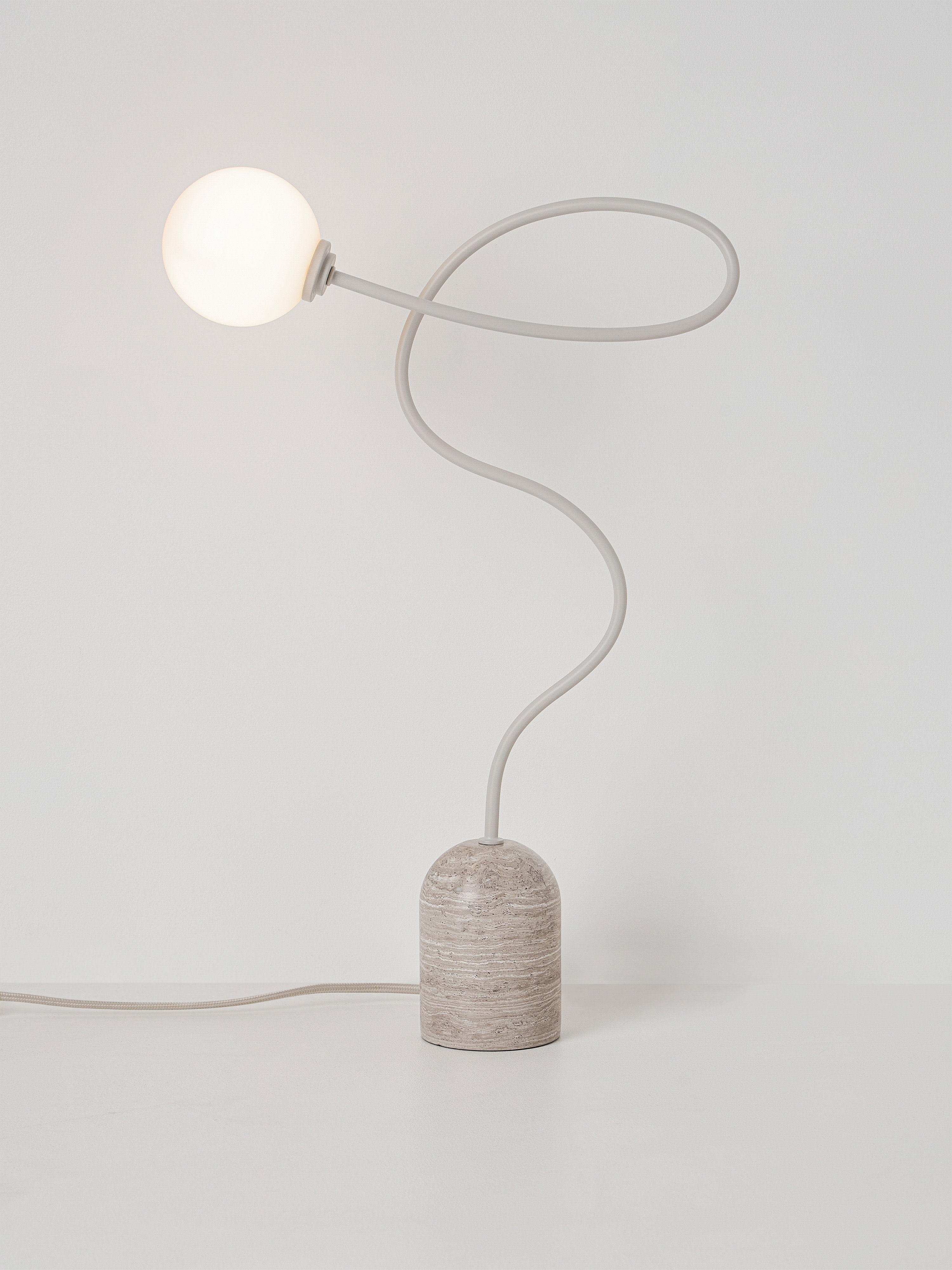 Lampe à poser avec pied en marbre Akseli - Beige, marbre