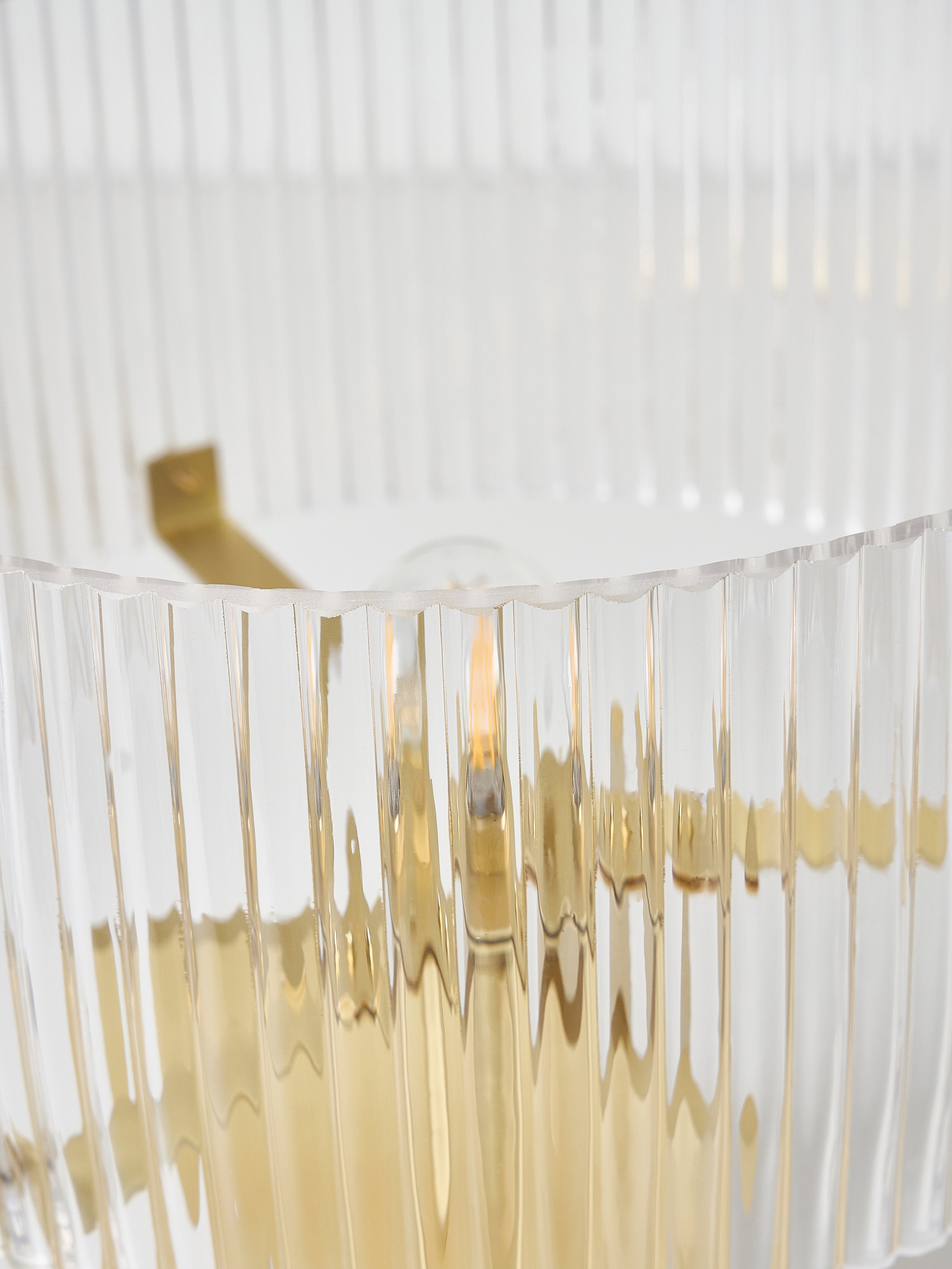 Lampe à poser en verre cannelé - Transparent, doré