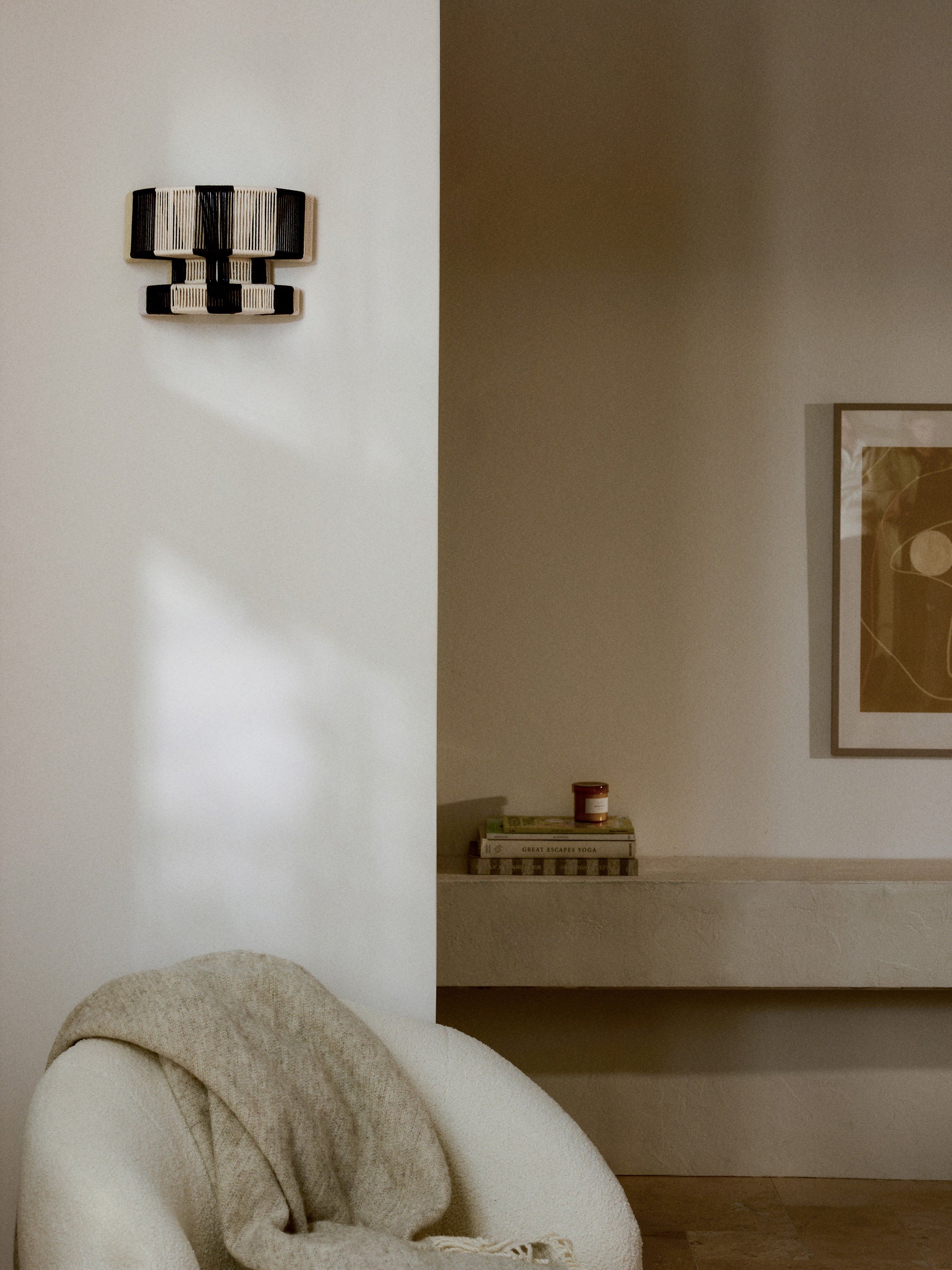 Grande applique murale en fils de lin Matias - Beige clair, noir