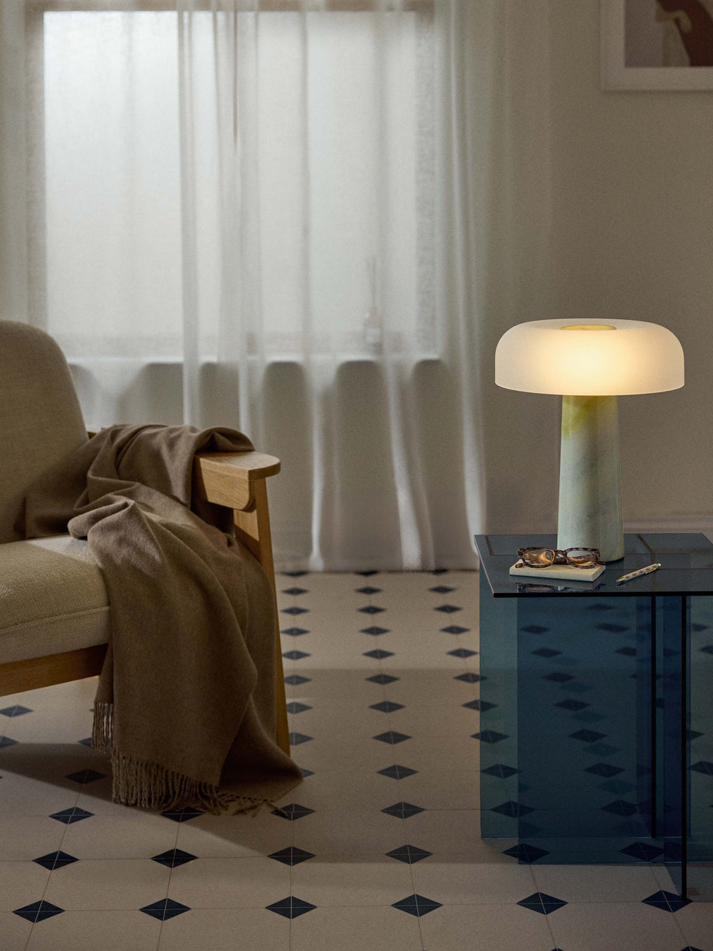 Lampe à poser avec pied en marbre Quinn - Marbre blanc, tons verts