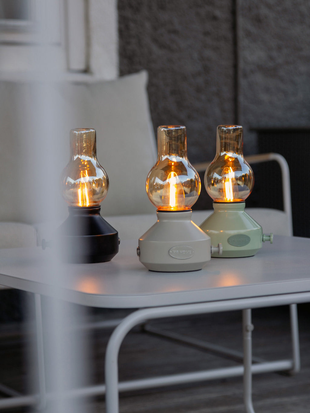 Petite lampe à poser LED d'extérieur Eelis, intensité lumineuse variable - Vert sauge