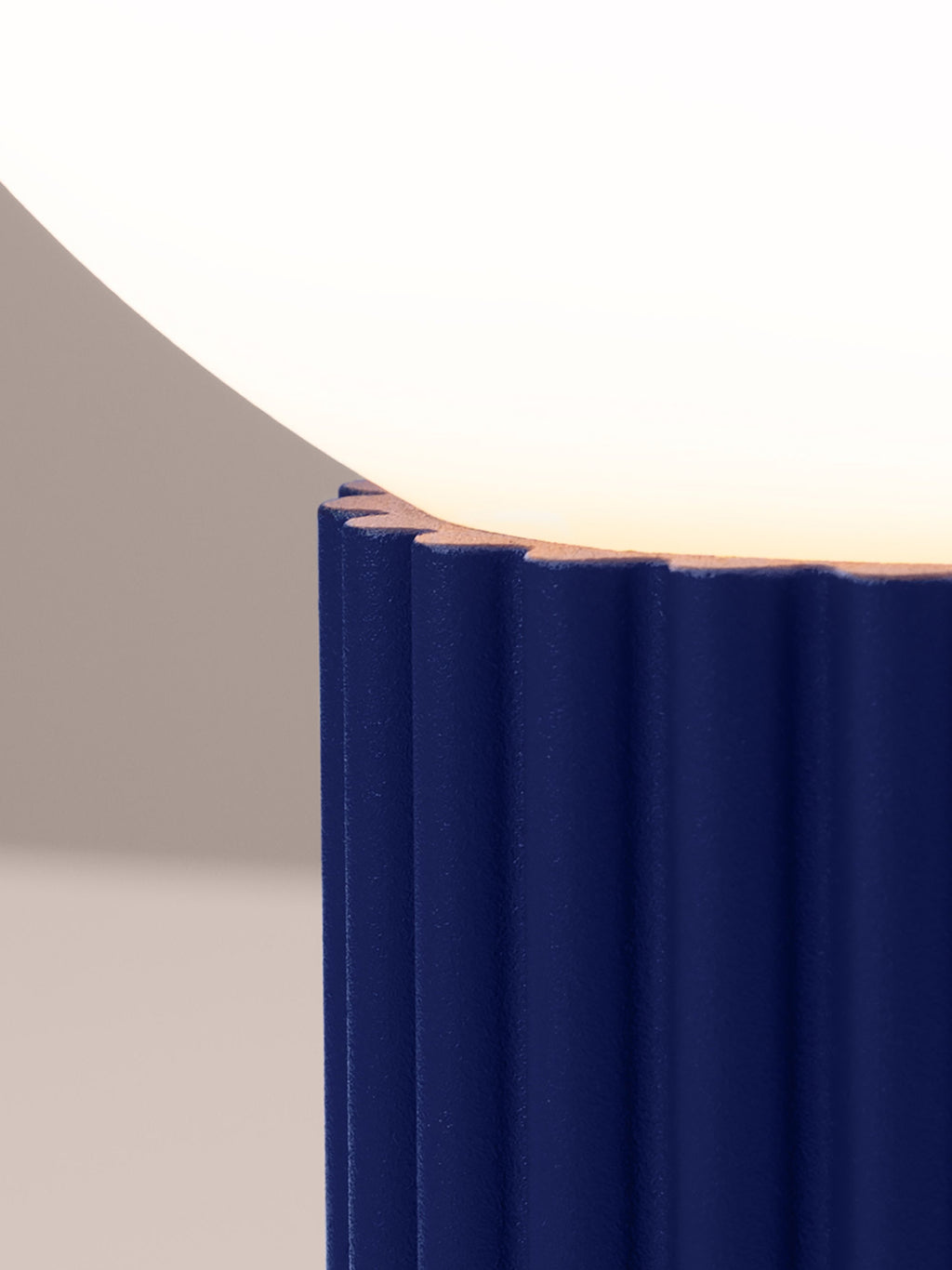 Petite lampe à poser Draco - Bleu jeans