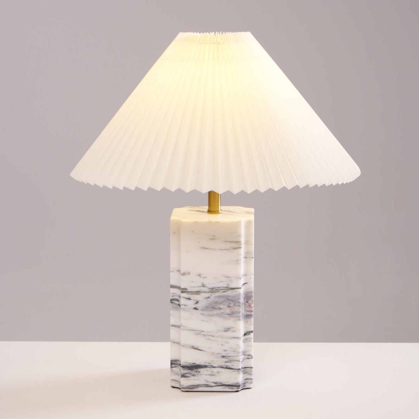 Lampe à poser moderne Devan en Blanc abat-jour et blanc marbre