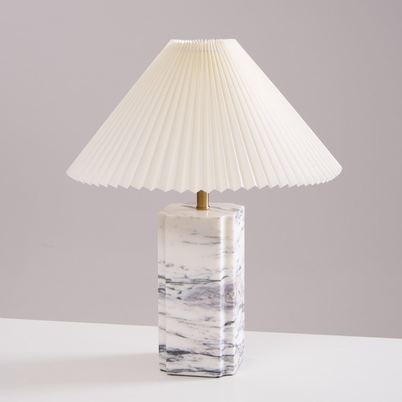 Lampe à poser moderne Devan en Blanc abat-jour et blanc marbre